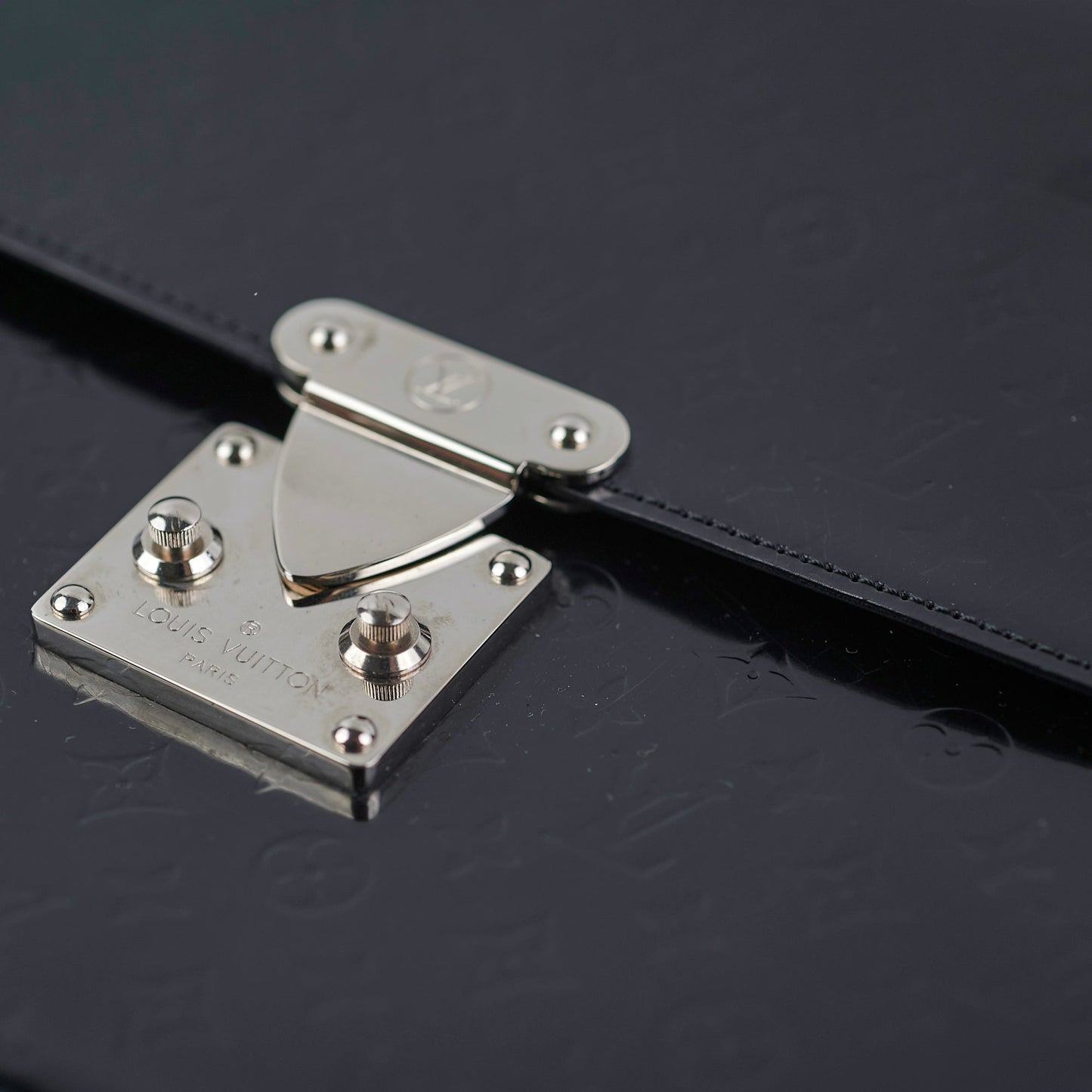 Louis Vuitton Anushka Balck Handbag