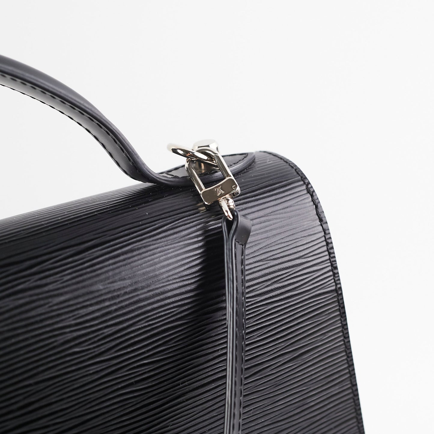 Louis Vuitton Epi Shoulder Bag Black