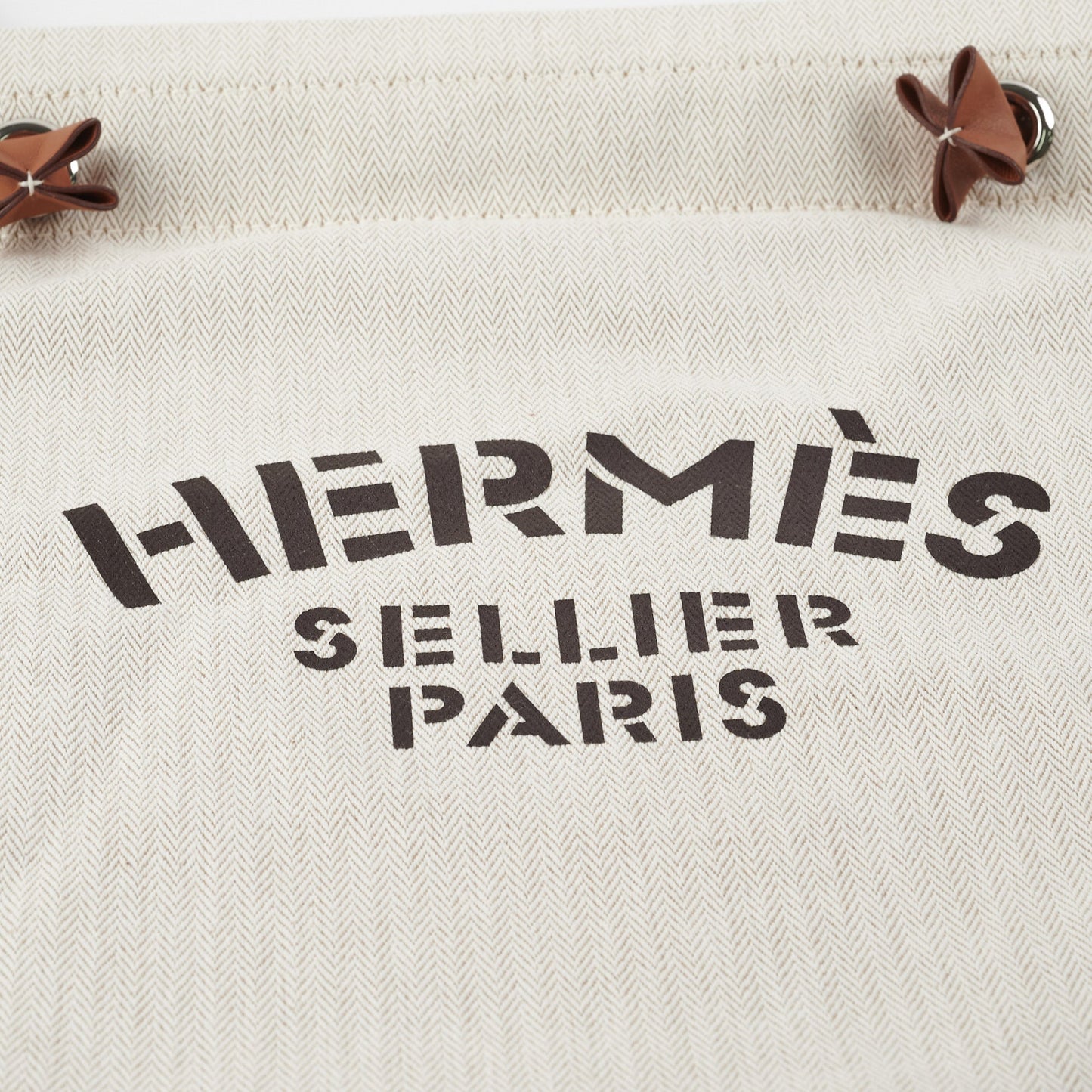 Hermes Aline Grooming Bag Craie/Gold