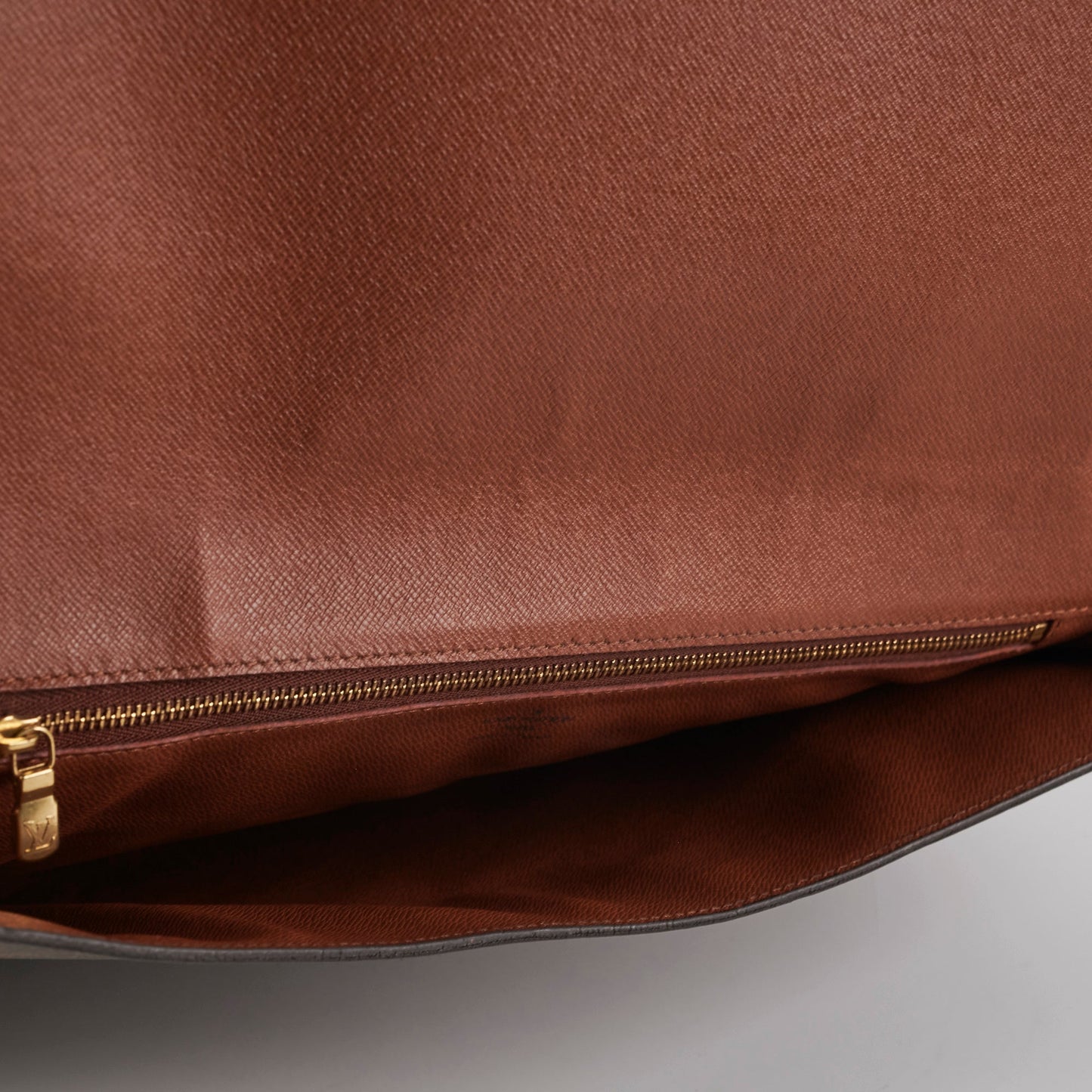 Louis Vuitton Document Clutch Monogram