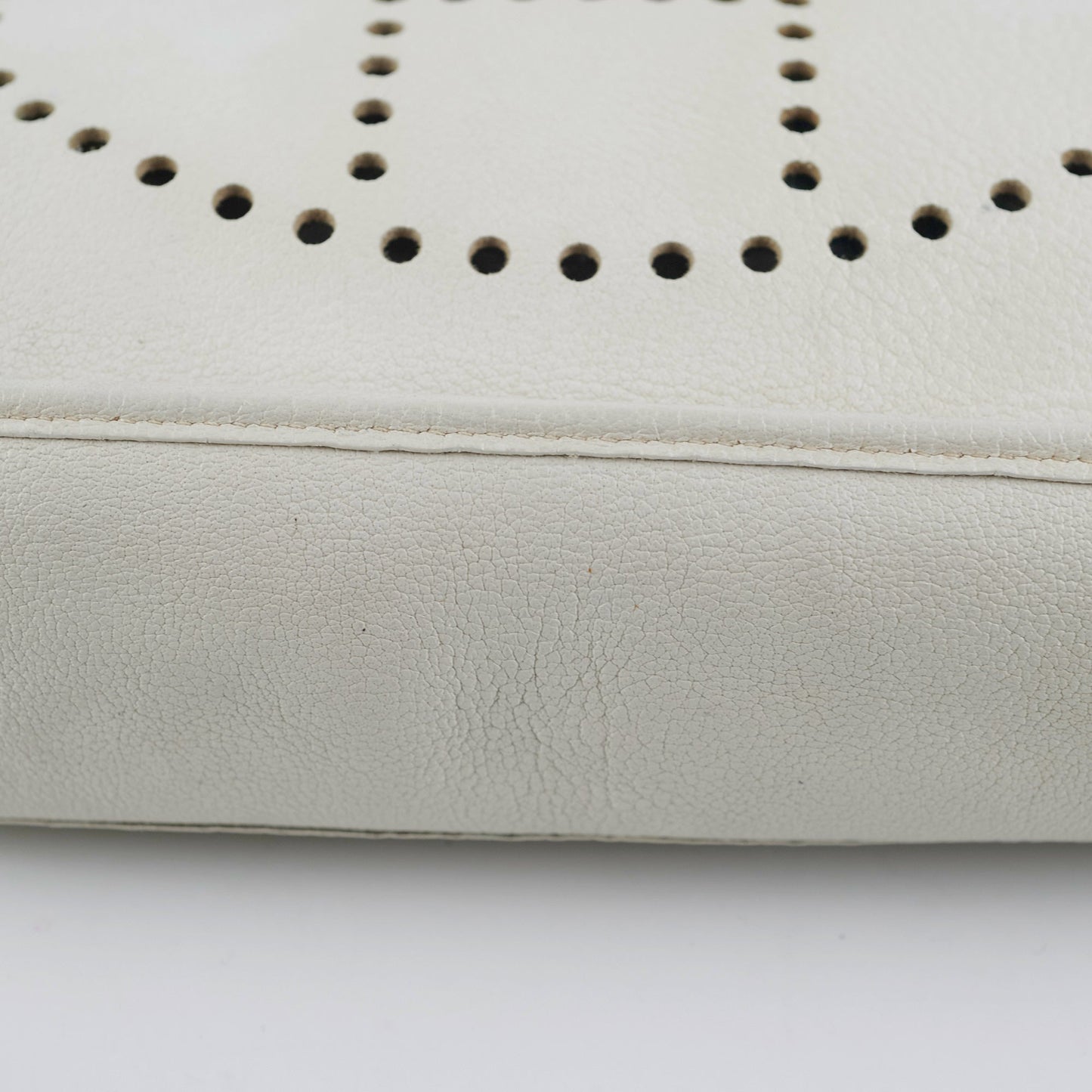 Hermes Evelyn 29 White Stamp E Square