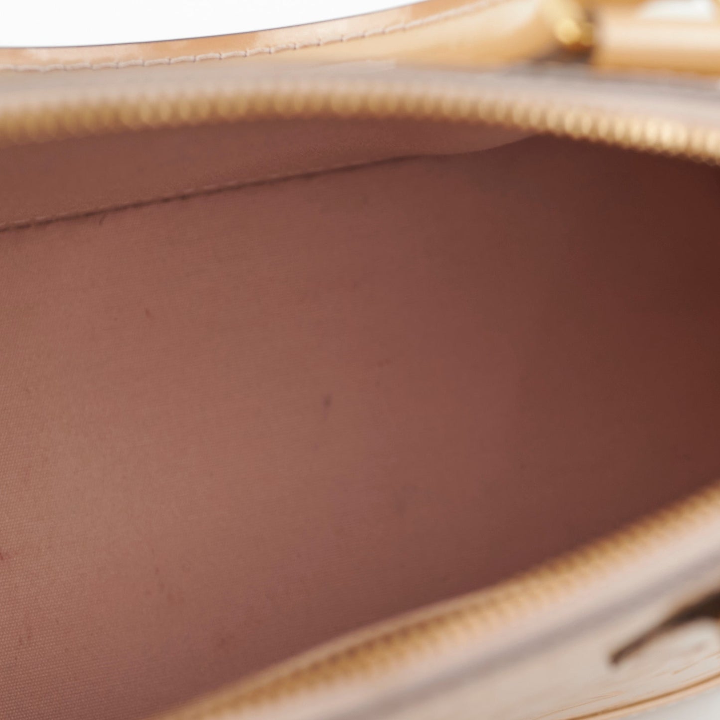 Louis Vuitton Alma BB Vernis Beige