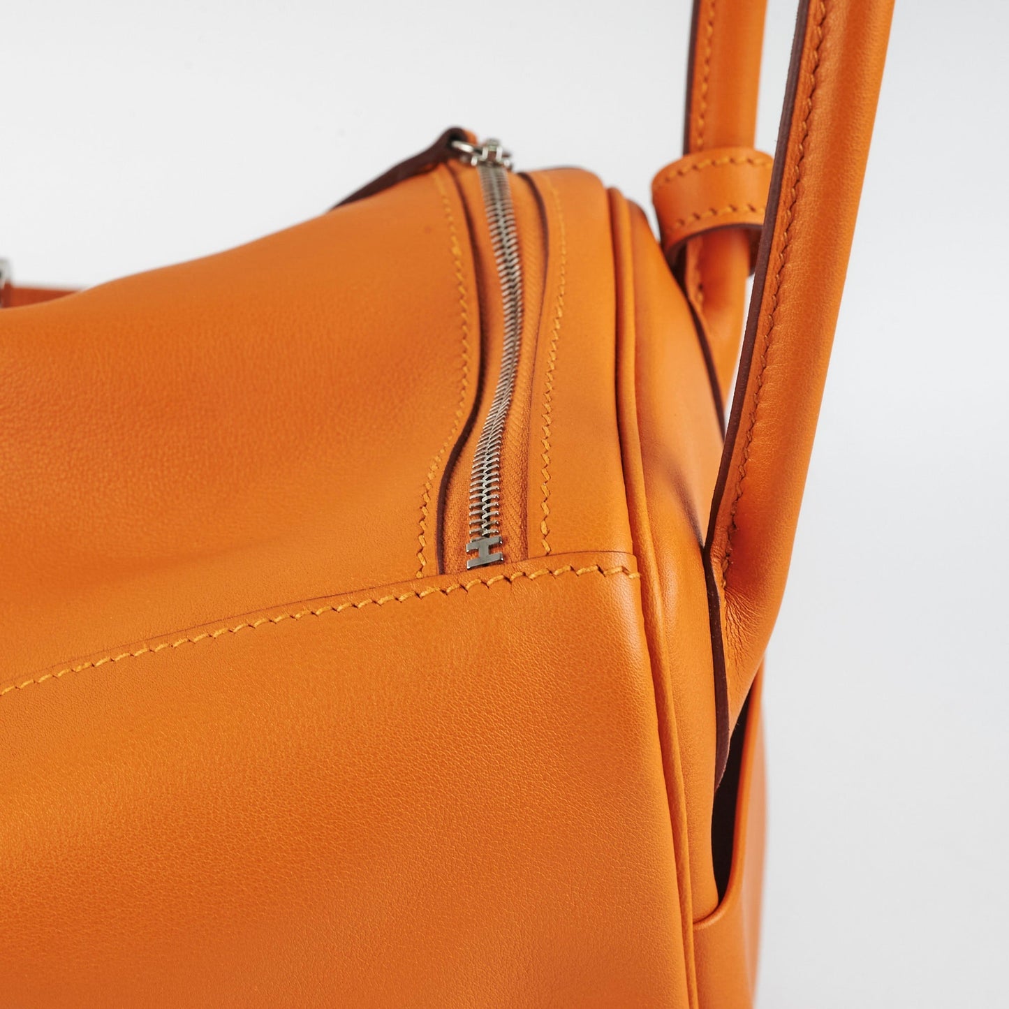 Hermes Lindy 26 Swift Orange - C Stamp (2018)