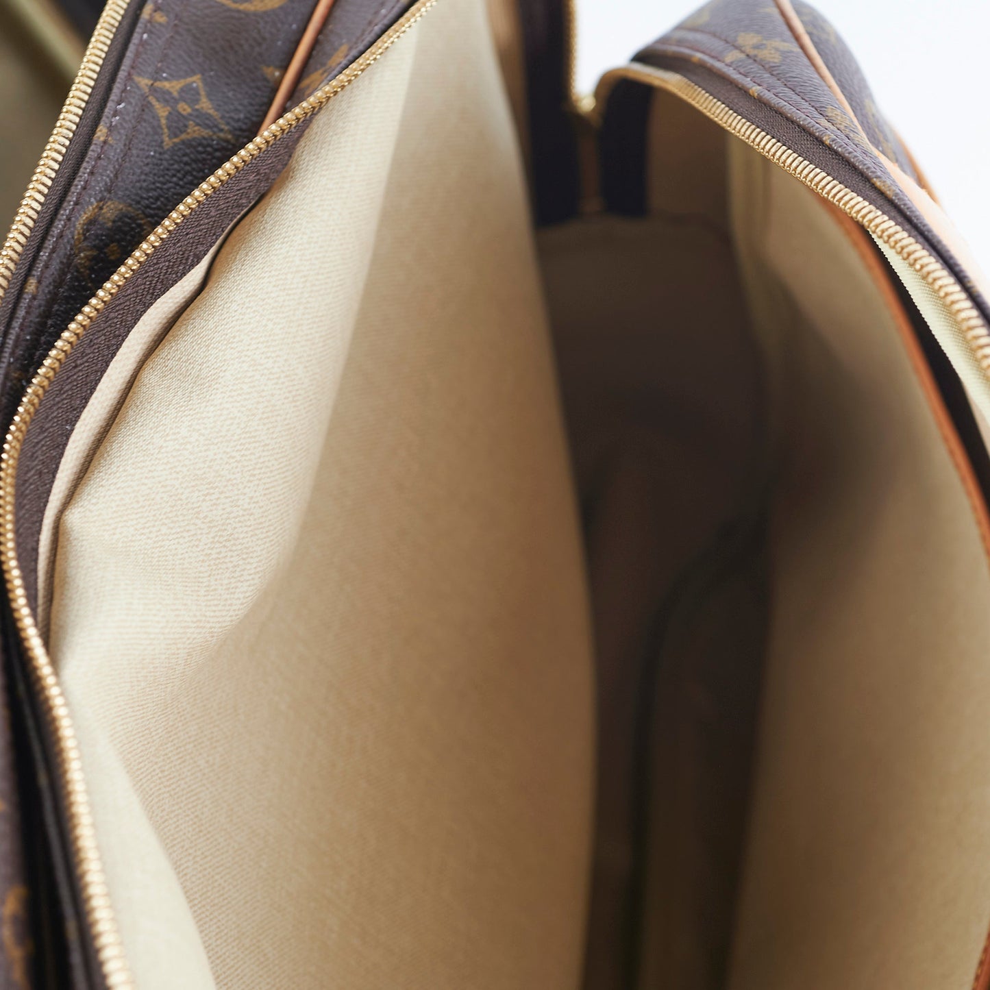 Louis Vuitton Alize Monogram Travel Bag