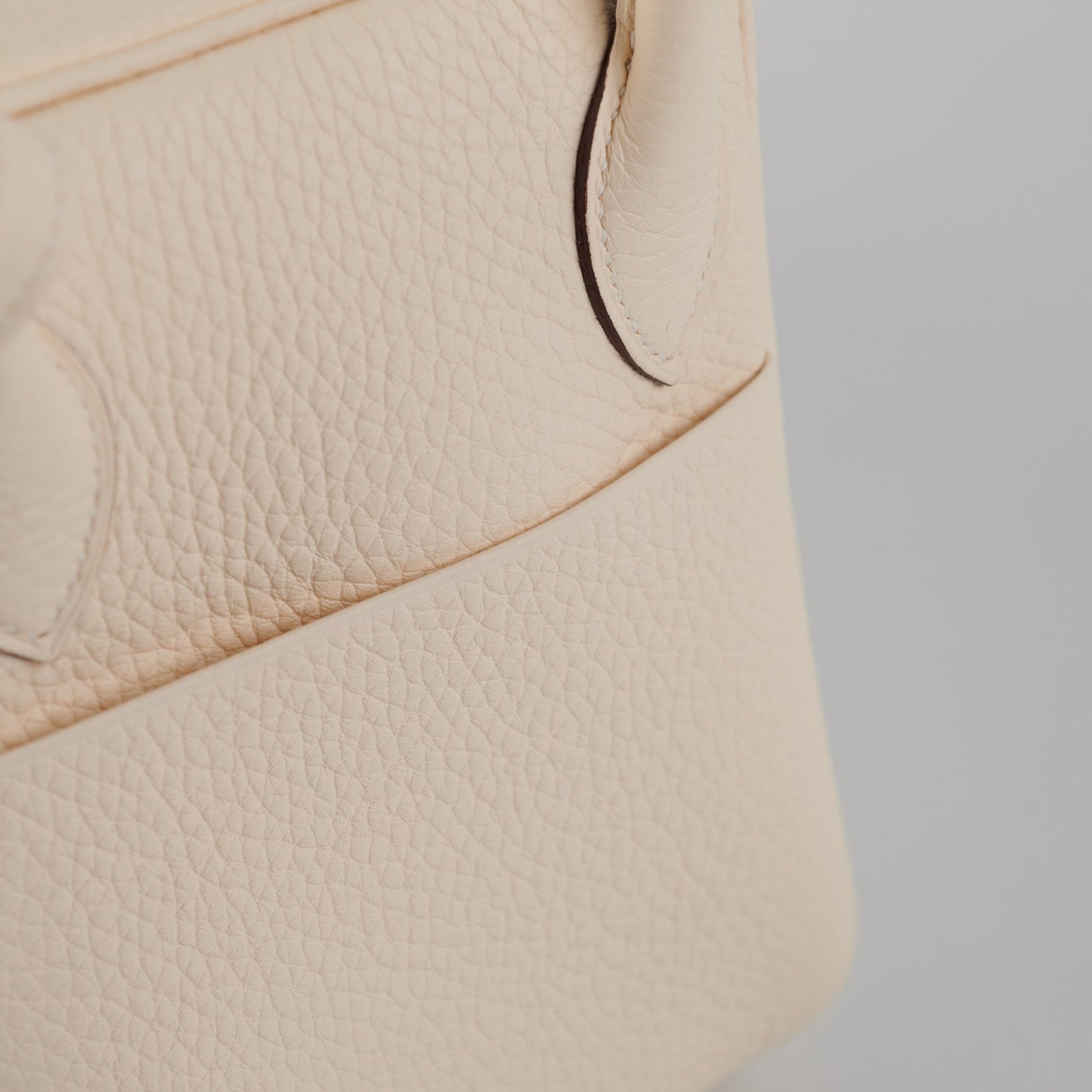 Hermes Lindy 26 Clemence Nata- U stamp 2022