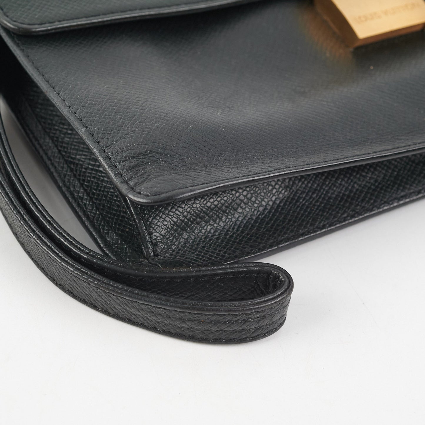 Louis Vuitton Clutch Black