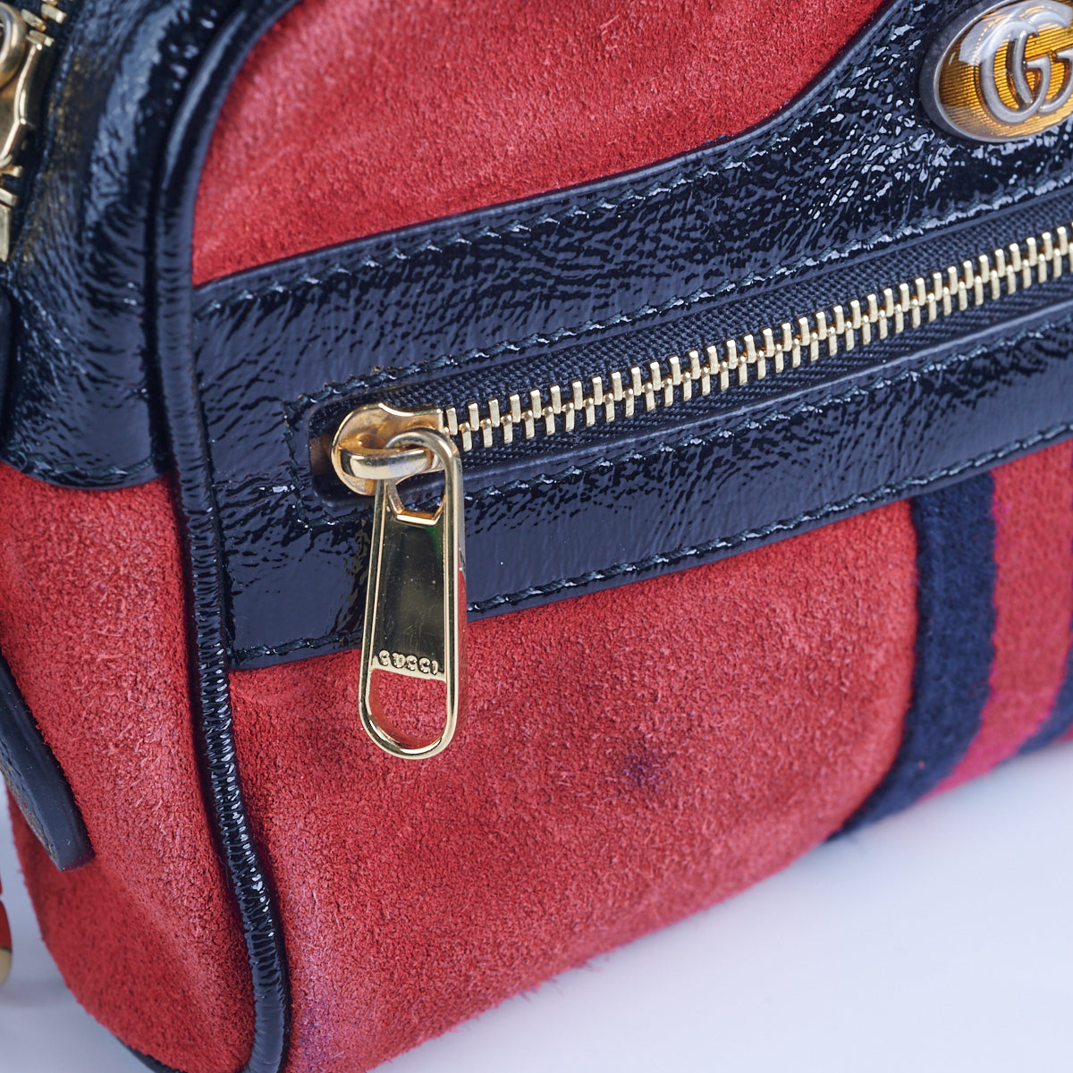 Gucci Vintage Nubuck Camera Bag Red