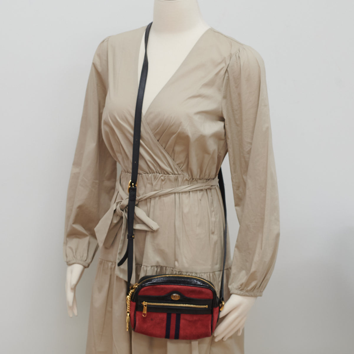 Gucci Vintage Nubuck Camera Bag Red