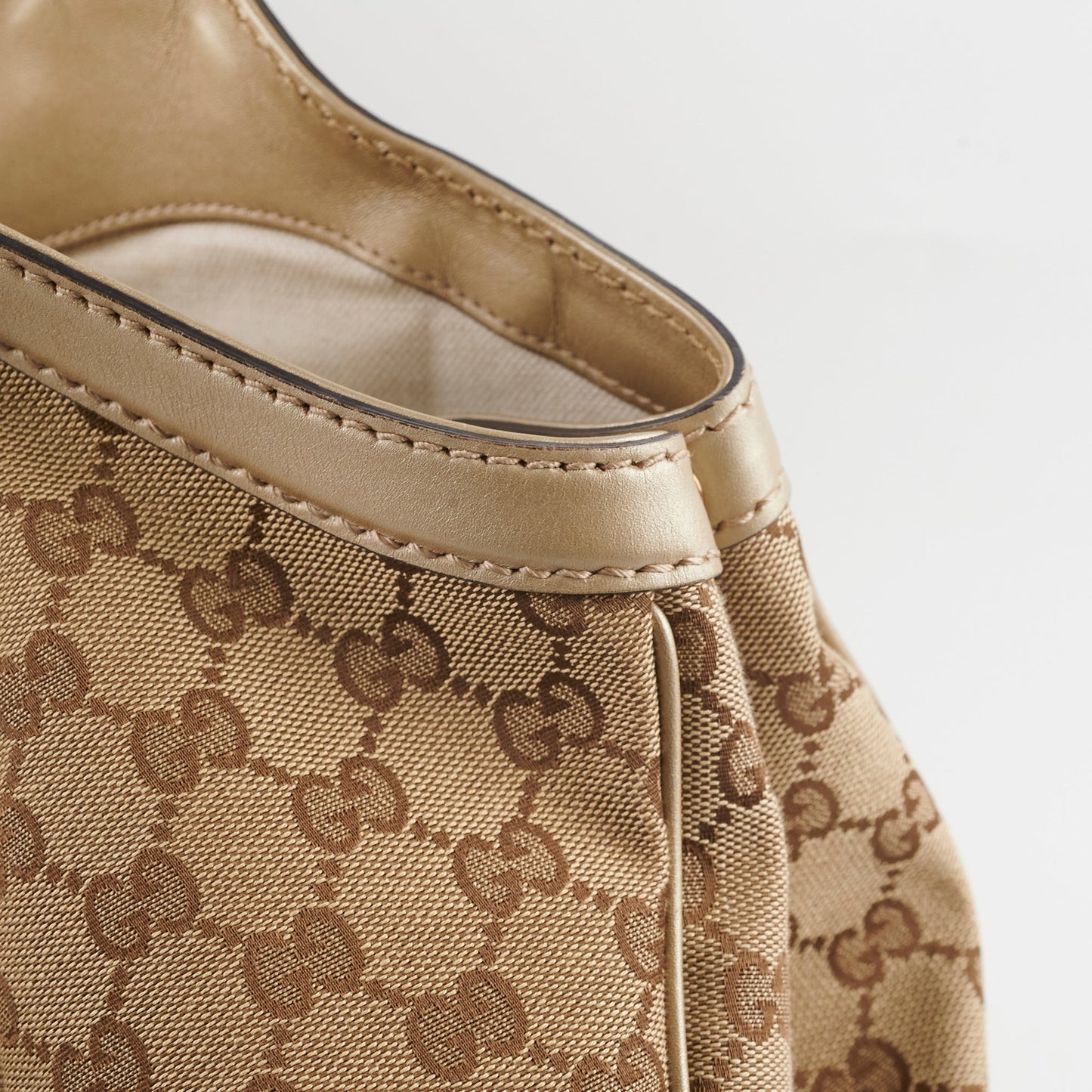 Gucci Vintage Sukey Large Tote Beige