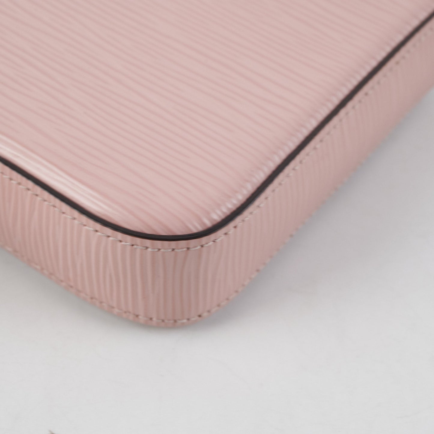 Louis Vuitton Epi Felicie Pochette Pink Crossbody Bag