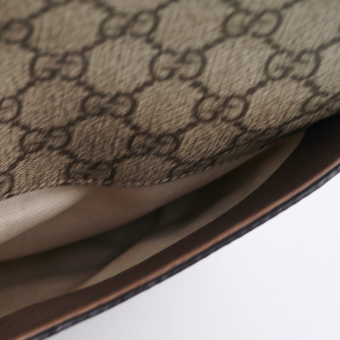 Gucci Neo Vintage Supreme Messenger Bag