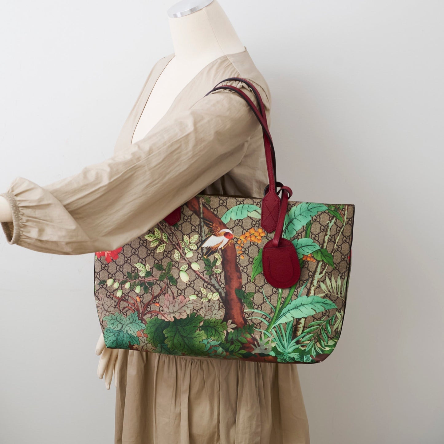 Gucci GG Supreme Tian Monogram Medium Tote