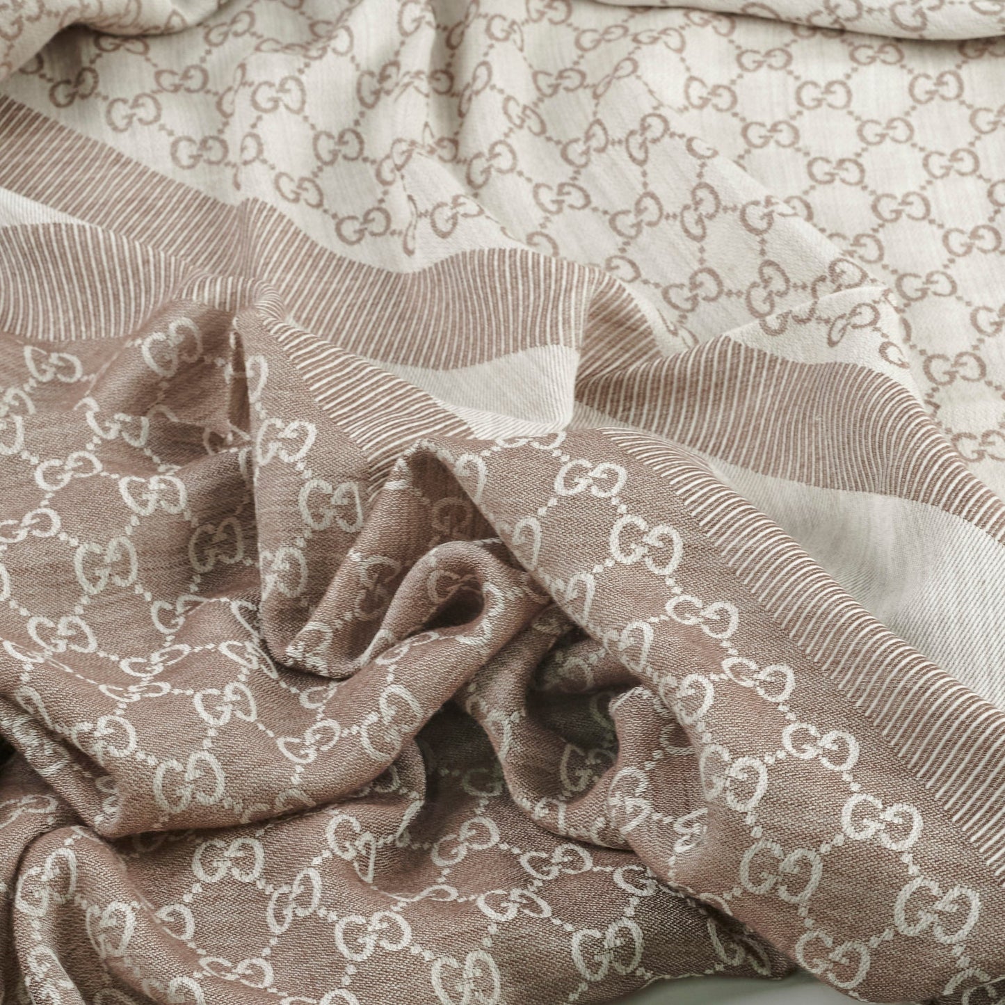 Gucci GG Supreme Scarf Beige