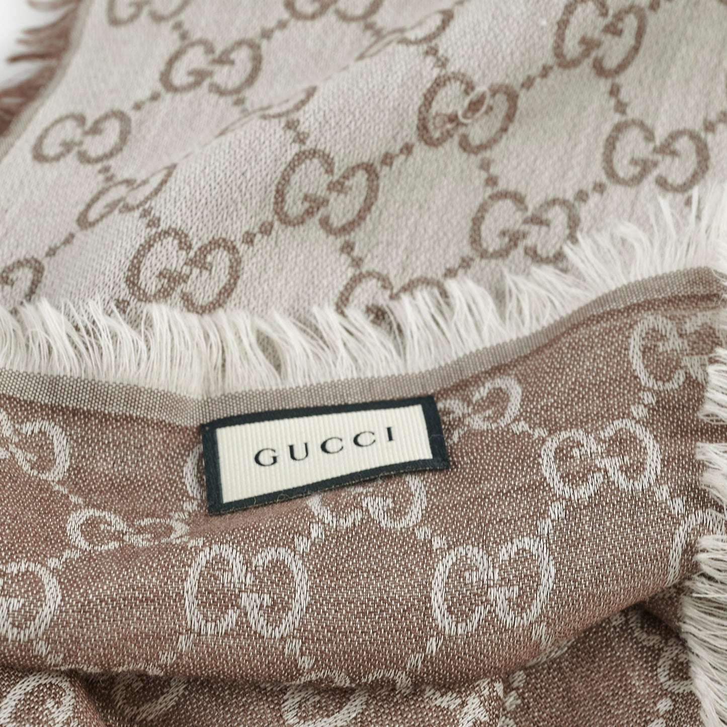 Gucci GG Supreme Scarf Beige