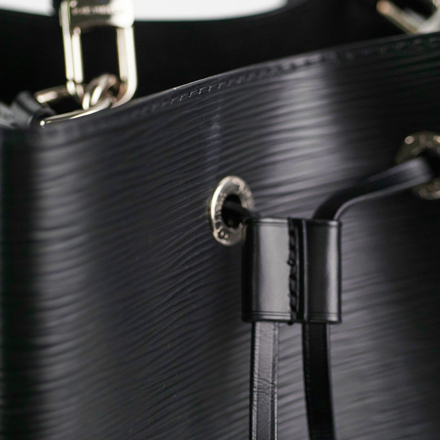 Louis Vuitton Epi Neo Noe Black