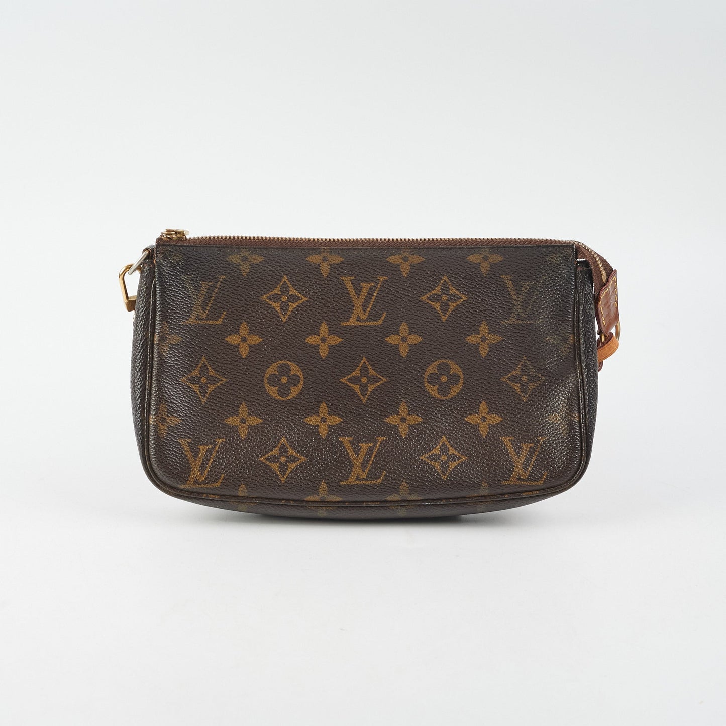ITEM 16 - Louis Vuitton Pochette Accessoir Monogram
