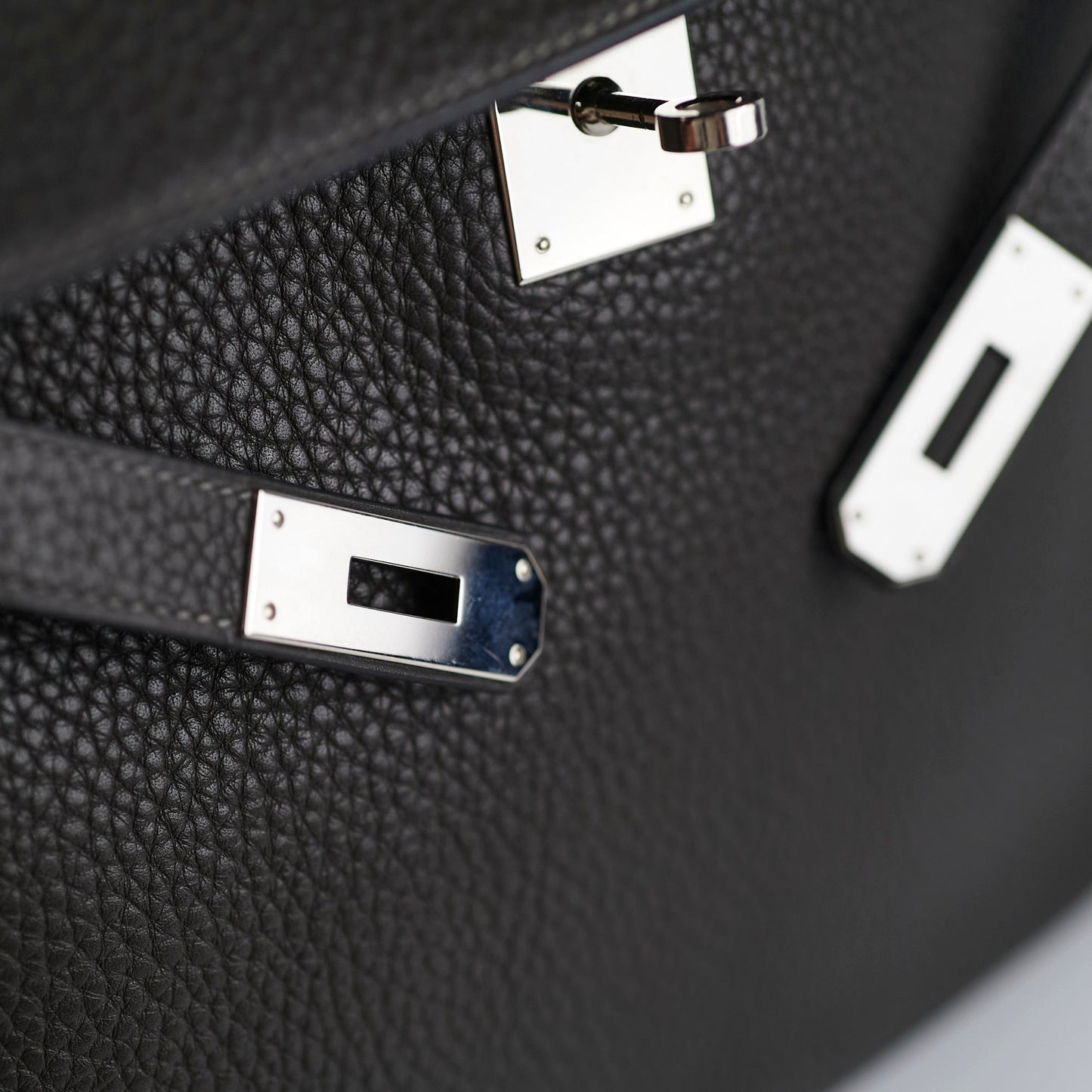 Hermes Kelly 32 Graphite Stamp T