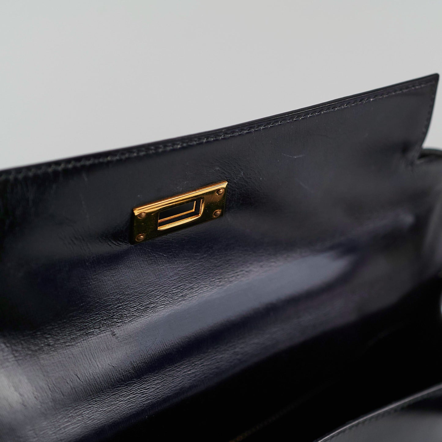 Hermes Vintage Kelly 28 Box Leather Noir Black - N Circle Stamp 1984