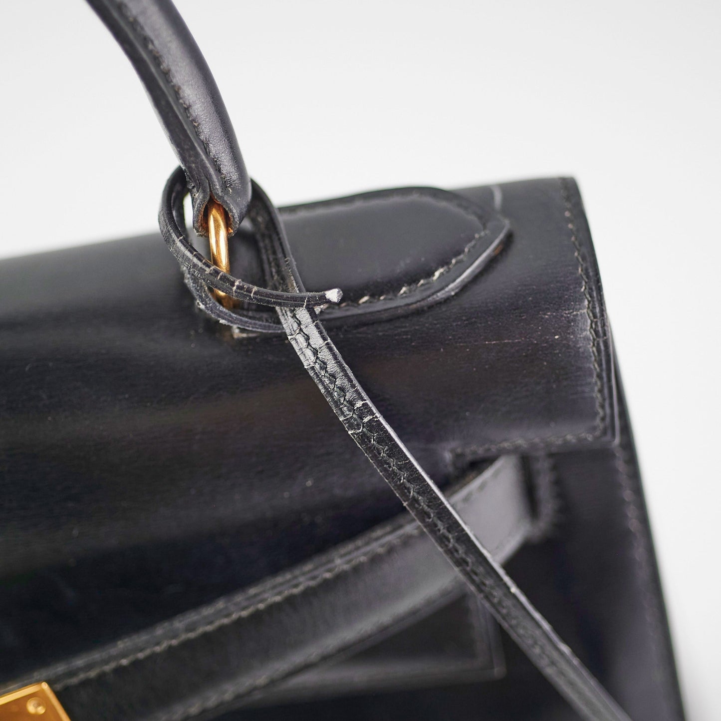 Hermes Vintage Kelly 28 Box Leather Noir Black - N Circle Stamp 1984