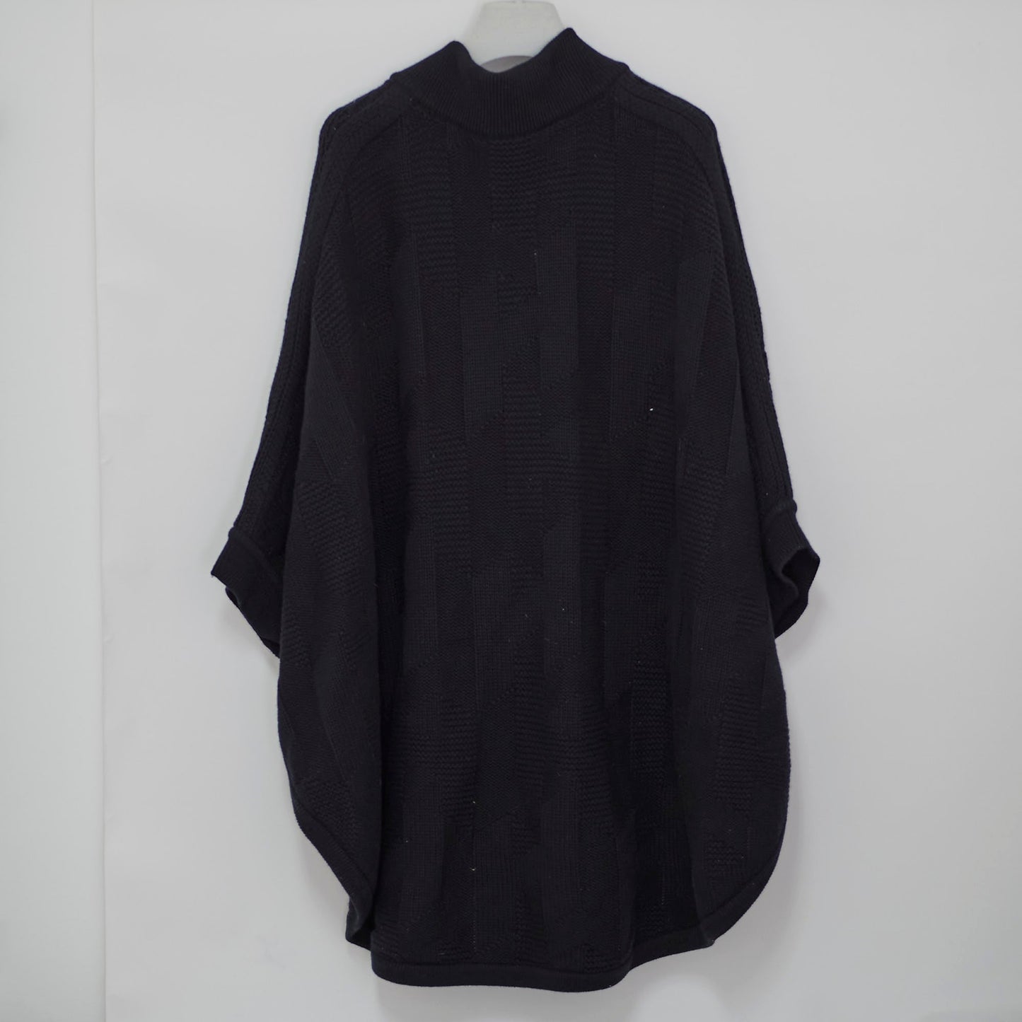 Hermes Pull Insp Cape size 38 Black