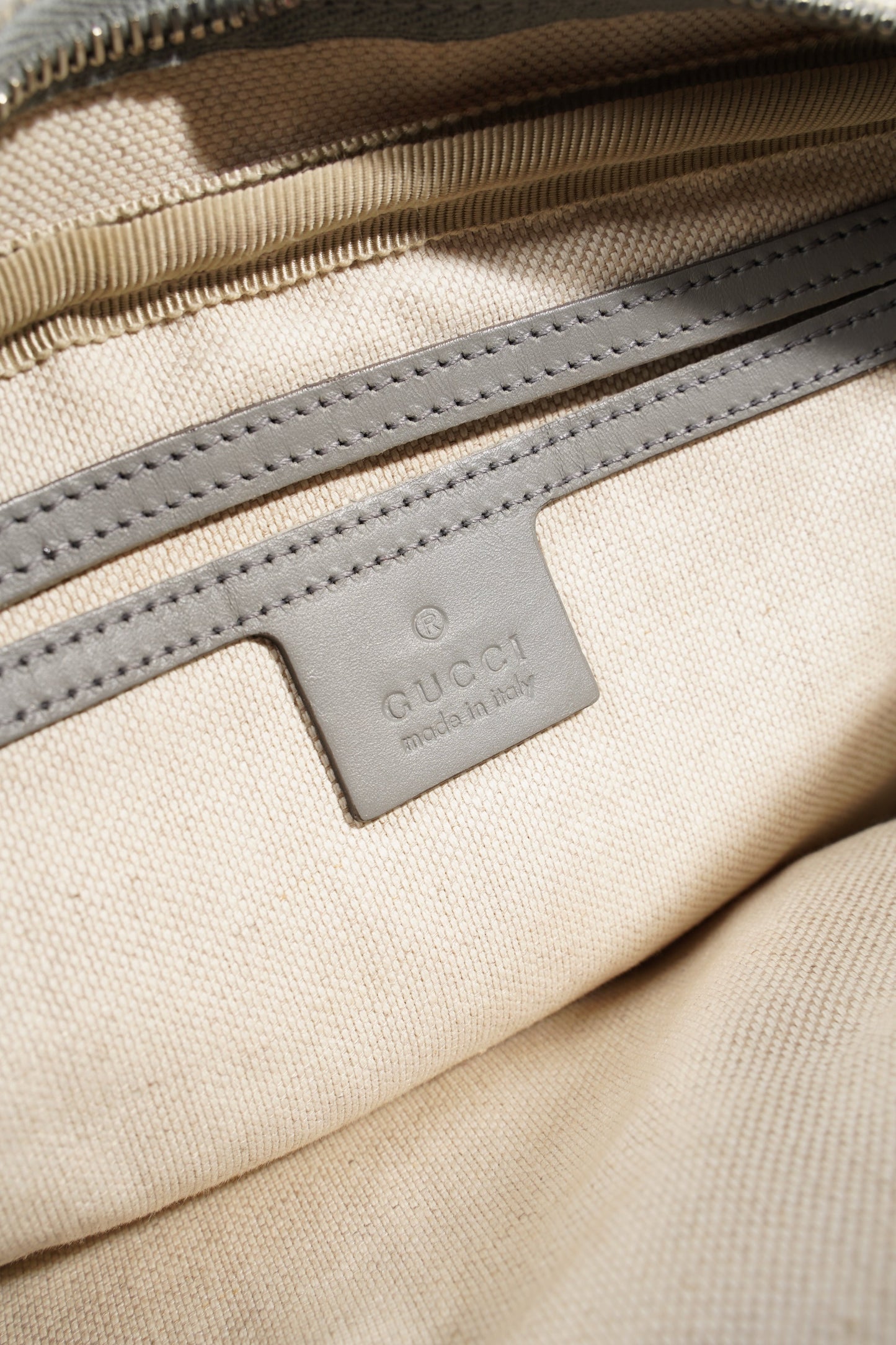 Gucci Messenger Bag Beige / Grey Canvas