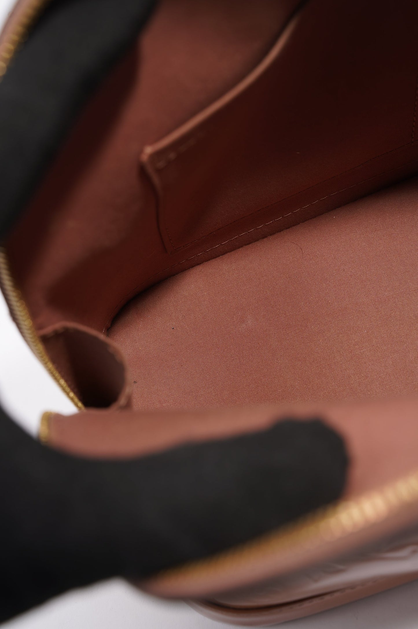 Louis Vuitton Alma Rose Vernis Leather PM