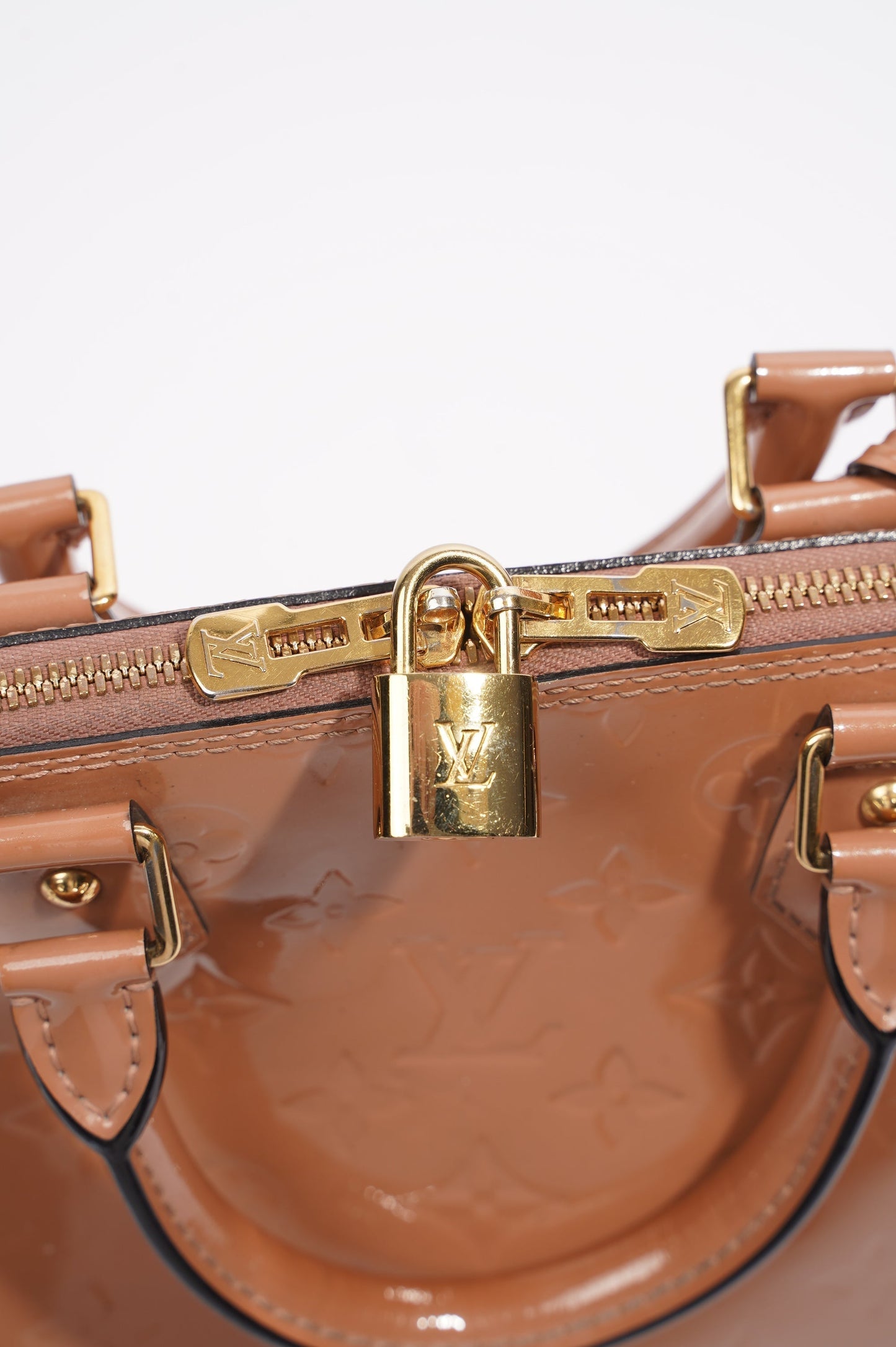 Louis Vuitton Alma Rose Vernis Leather PM