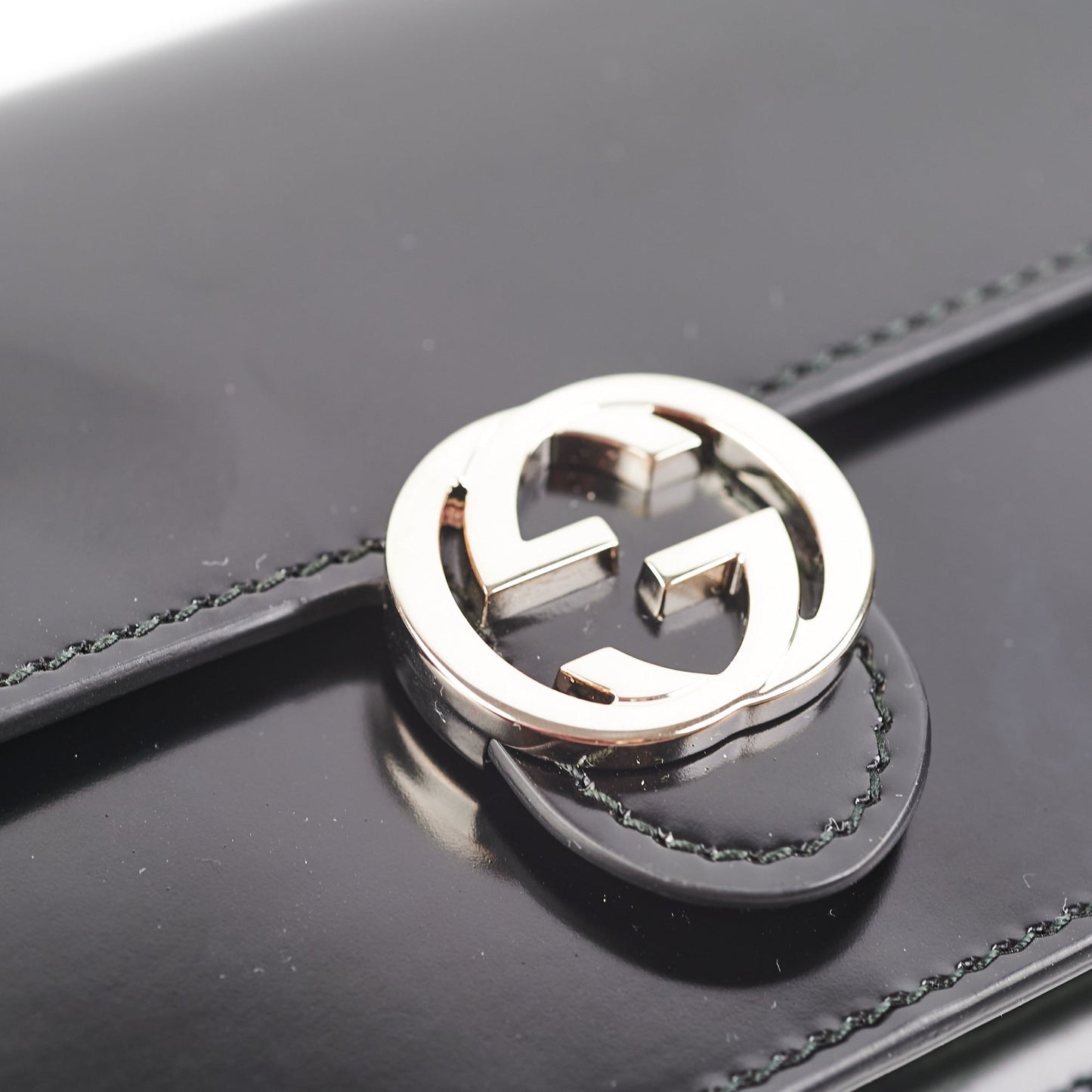 Gucci Wallet on Chain Patent Black