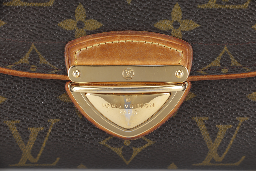 LOUIS VUITTON EUGENIE WALLET MONOGRAM WITH DUST COVER AND BOX