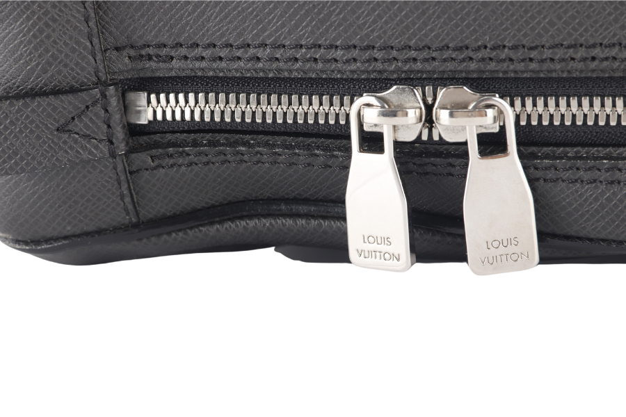 LOUIS VUITTON GREY TAIGA LEATHER DOCUMENT BAG WITH DUST COVER, LOCK&KEYS
