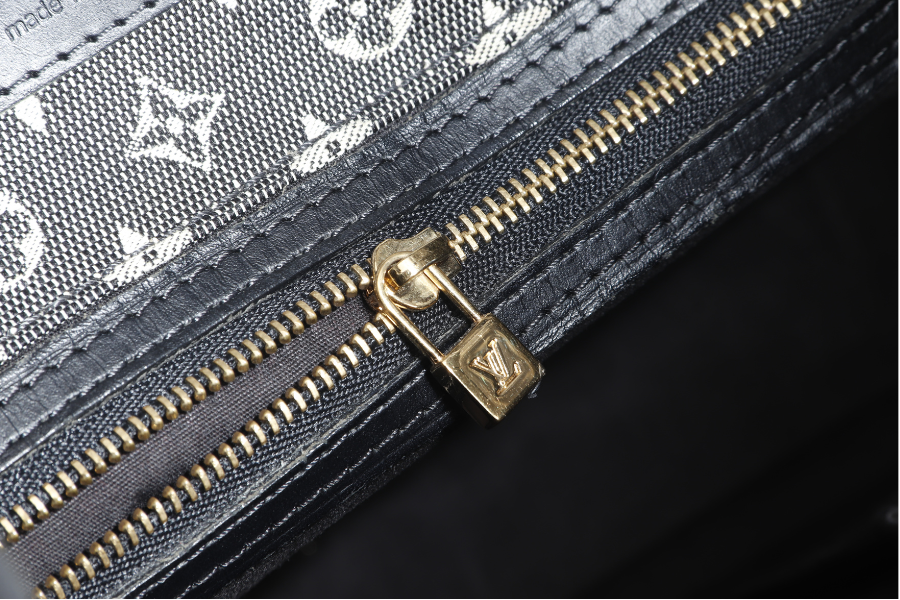 LOUIS VUITTON BLACK MONOGRAM MINI LIN CANVAS MARY KATE BAG GOLD HARDWARE NO DUST COVER