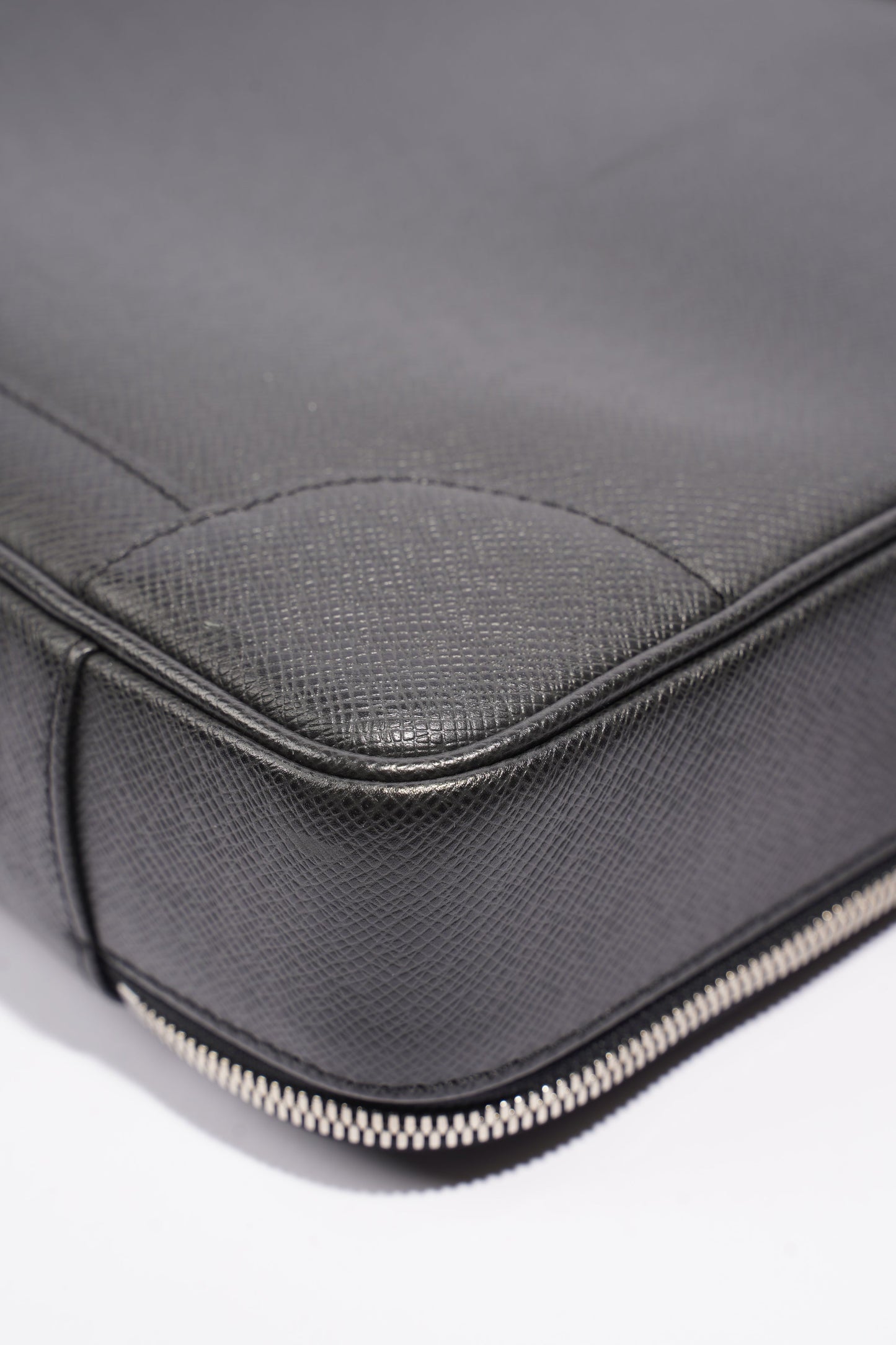 Louis Vuitton Computer And Document Briefcase Black Leather