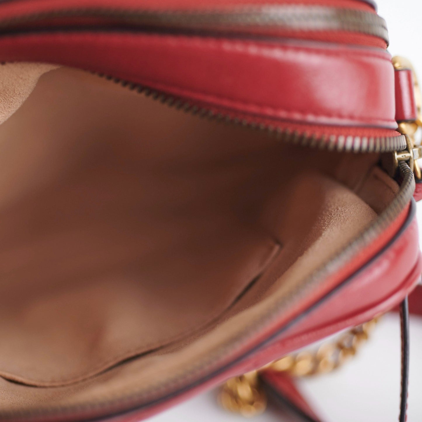 Gucci Marmont Camera Red
