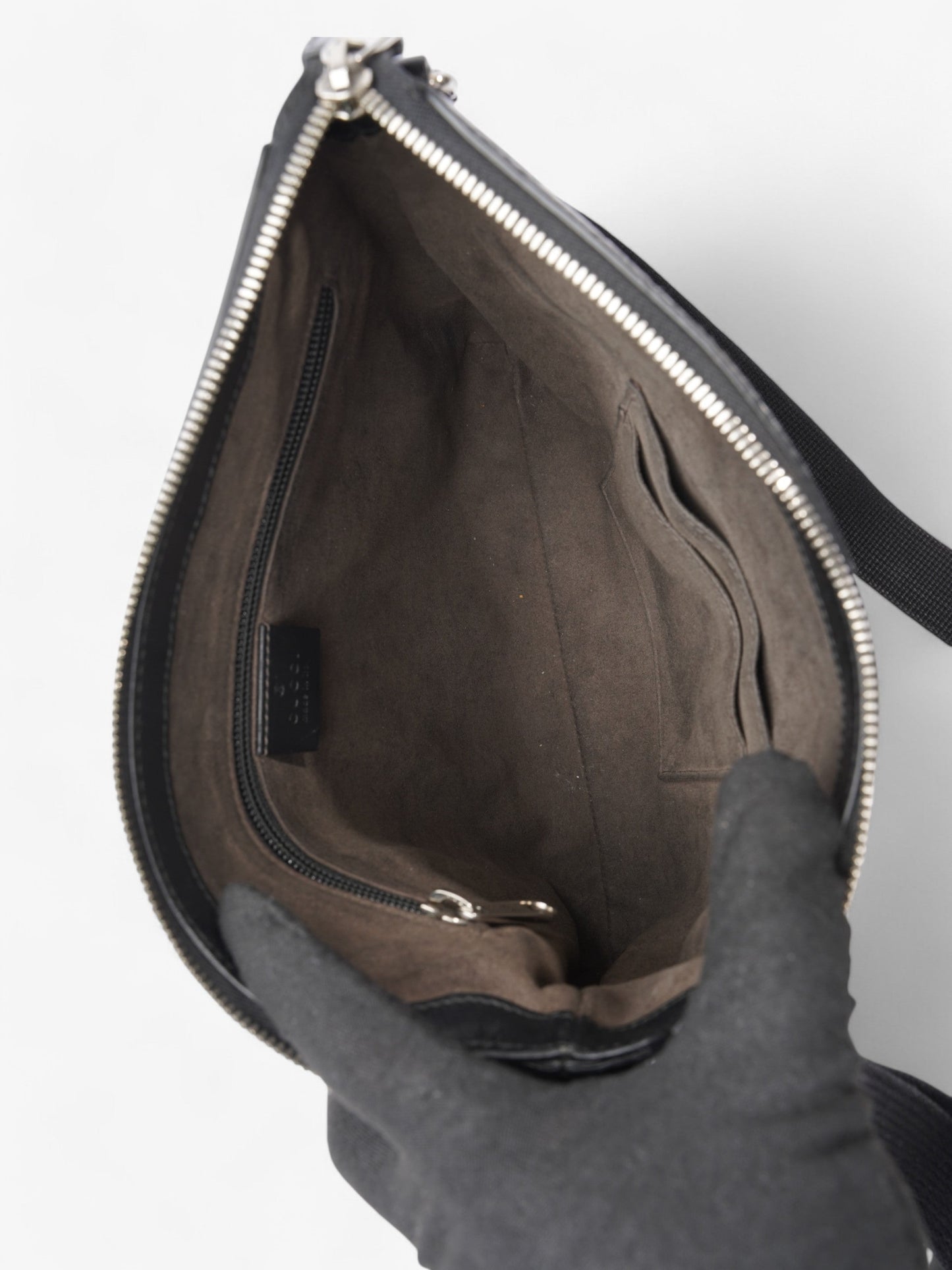 Gucci Signature Messenger Bag Black Leather