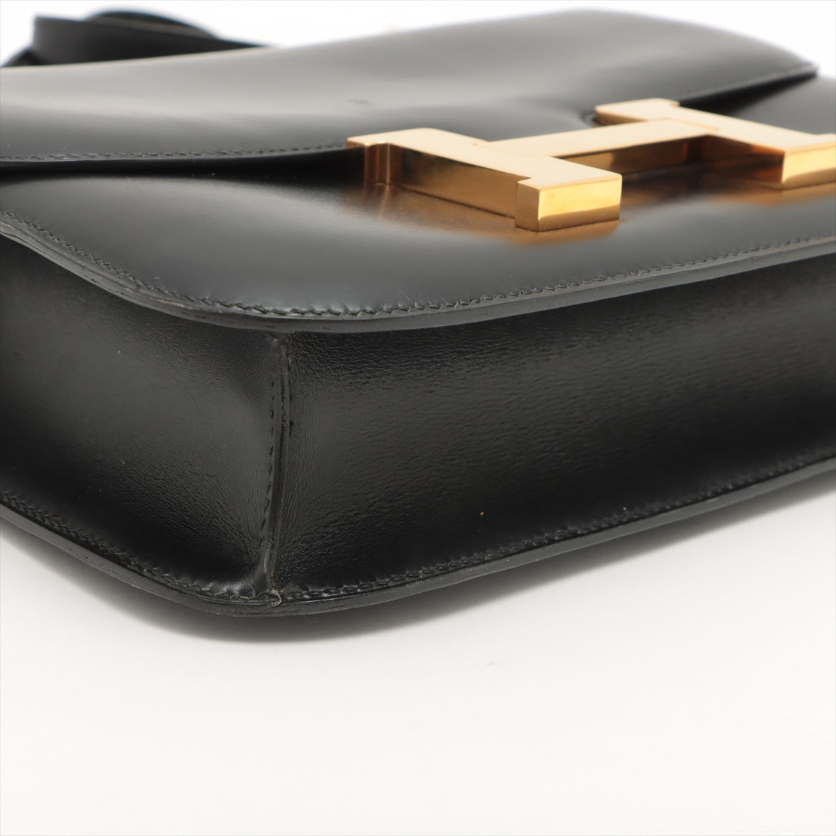 ITEM 30 - Hermes Constance 23 Box Calf Black- G Circle Stamp
