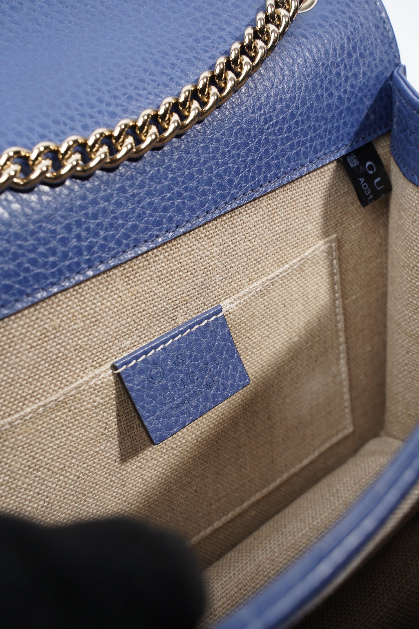 Gucci Interlocking GG Chain Blue Grained Leather