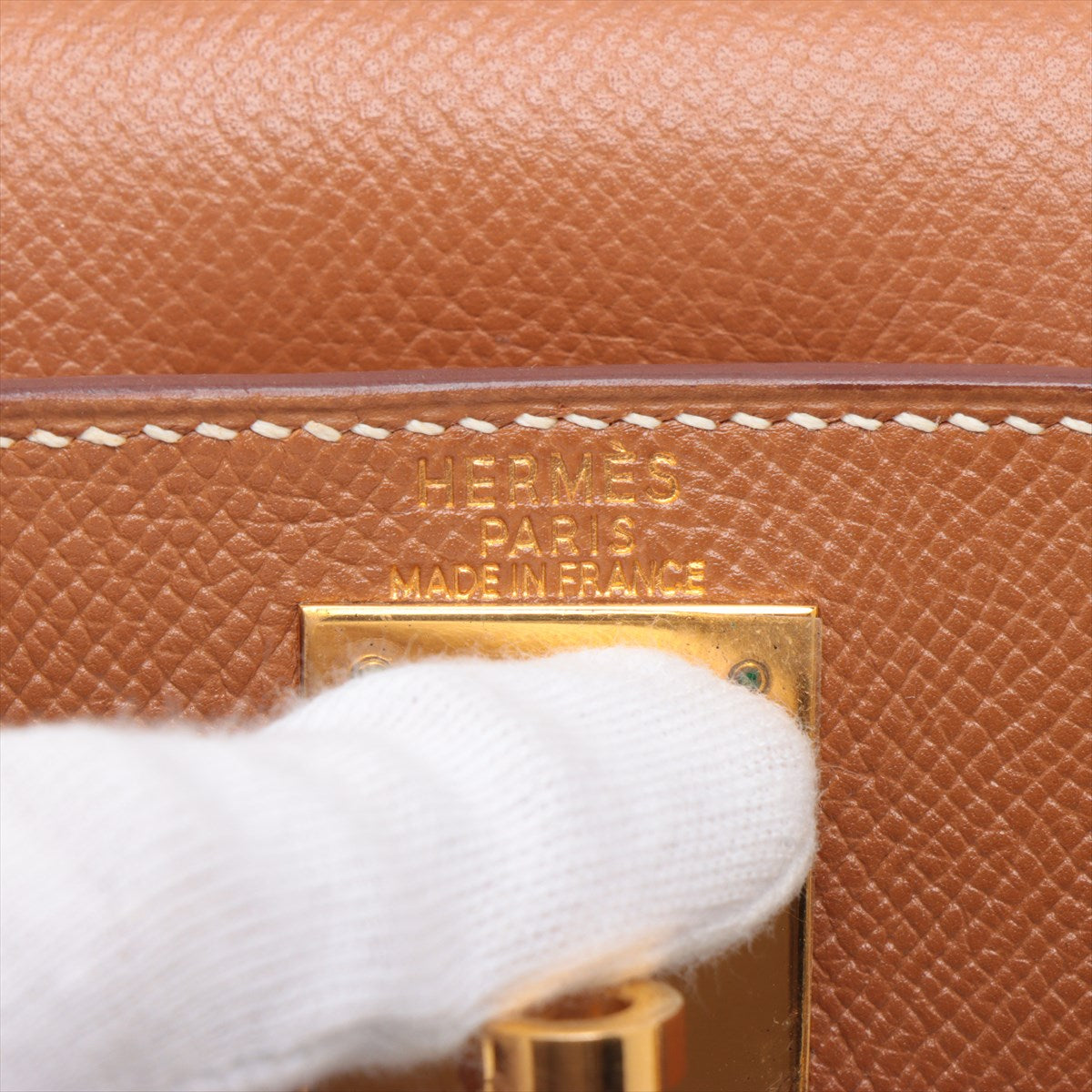 Hermes Kelly 28 Cushbell Gold - C Square Stamp