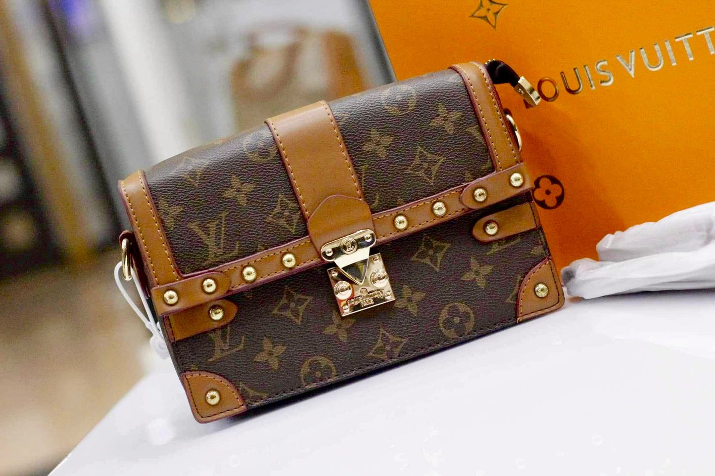 Louis Vuitton Crossbody Bag – Premium Quality & Timeless Elegance (Brown)