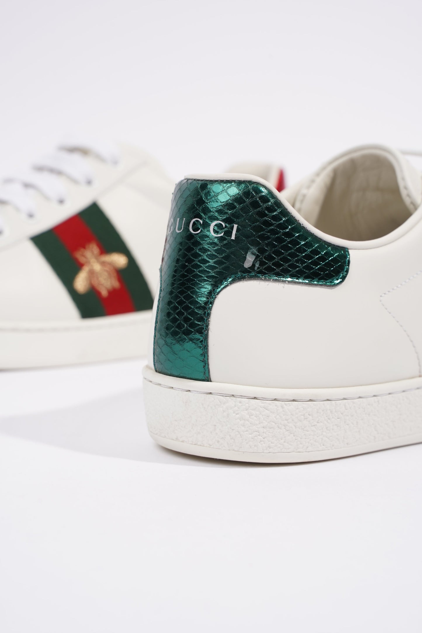 Gucci Ace Embroidered Bee White / Red / Green Leather EU 39 UK 6