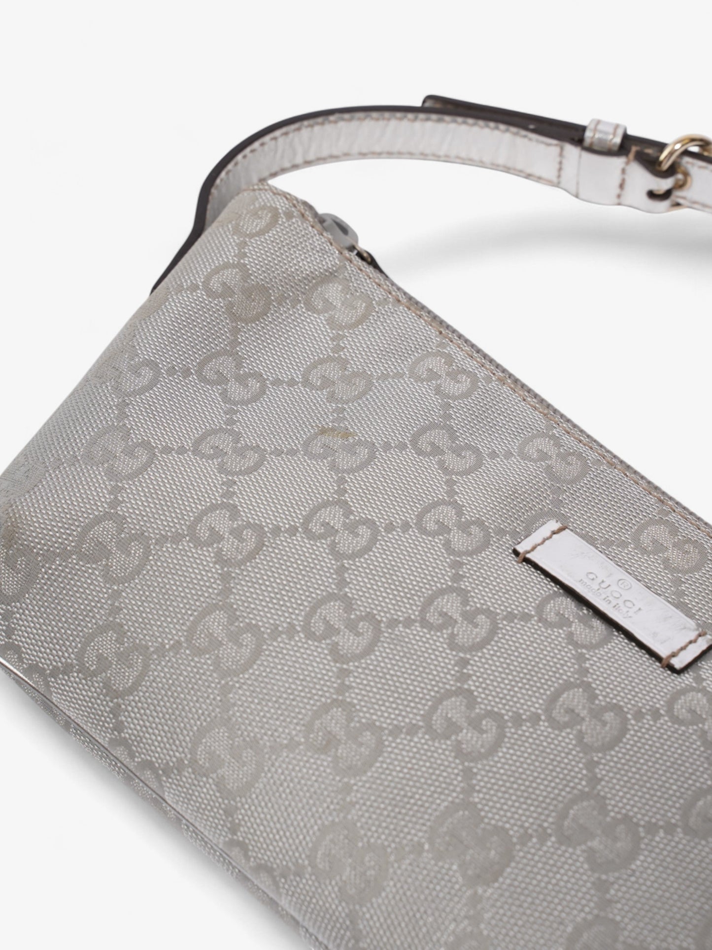 Gucci Boat Pochette Silver / GG Supreme Canvas