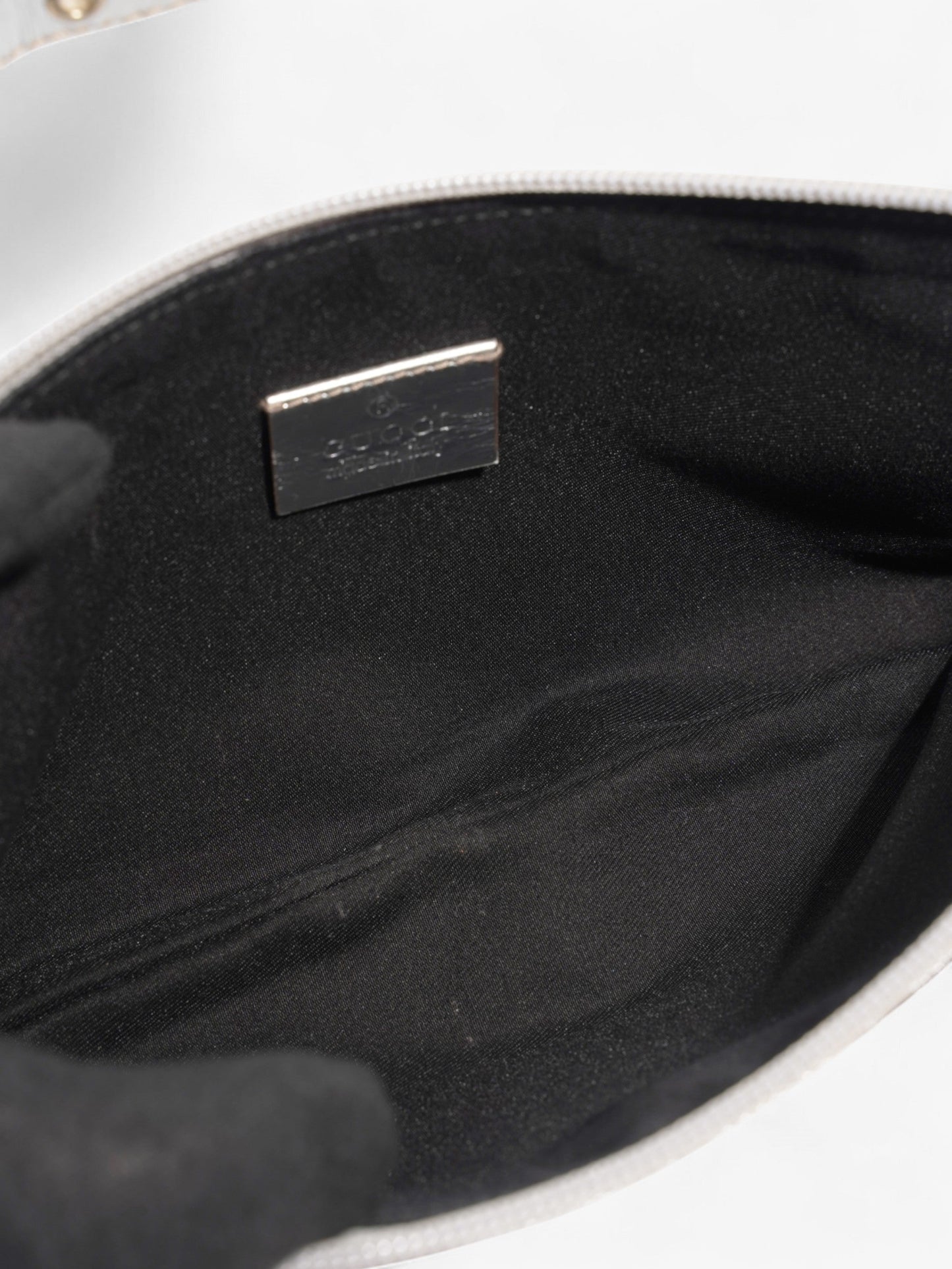 Gucci Boat Pochette Silver / GG Supreme Canvas