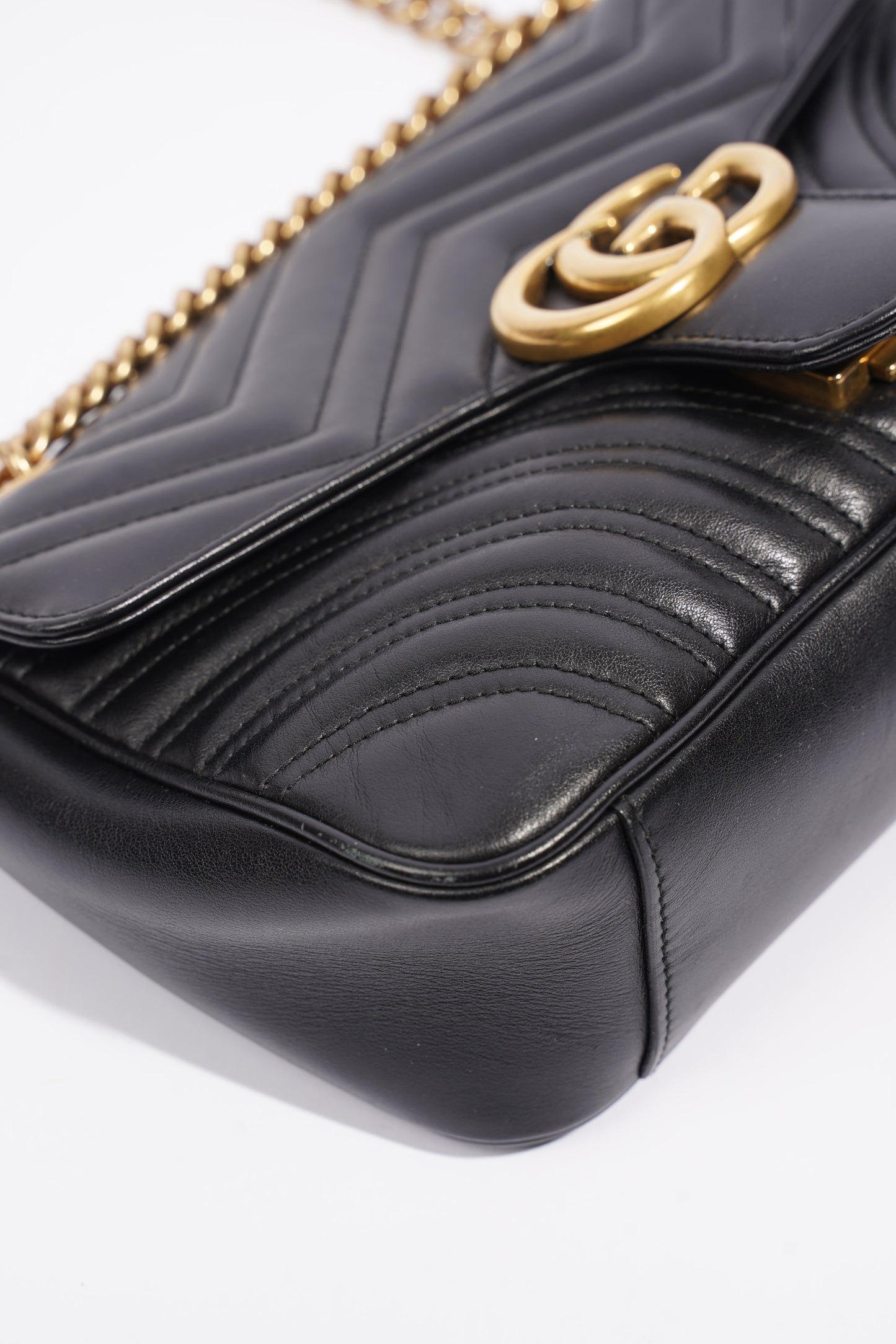 Gucci Marmont Flap Black Matelasse Leather Small