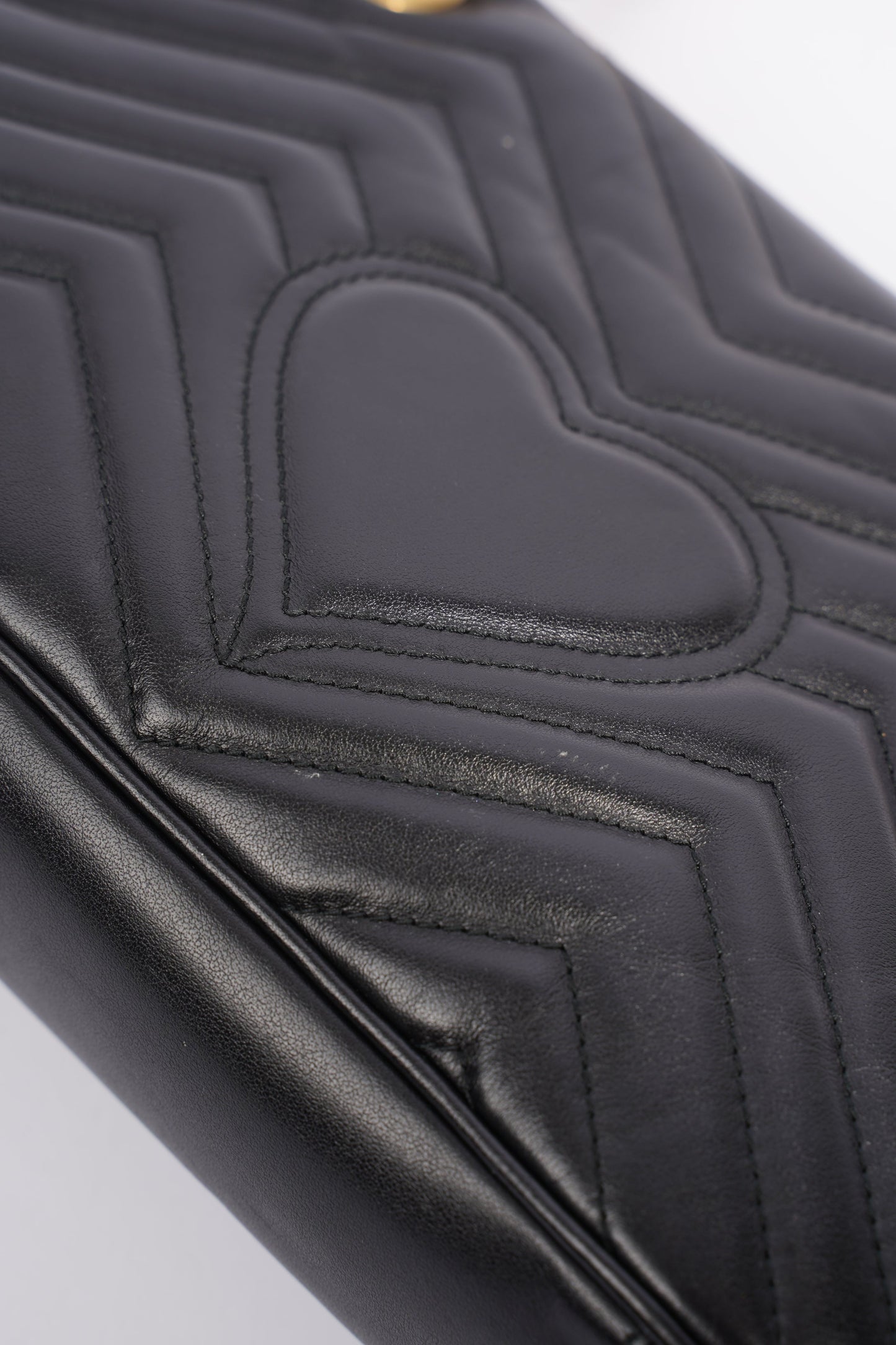 Gucci Marmont Flap Black Matelasse Leather Small