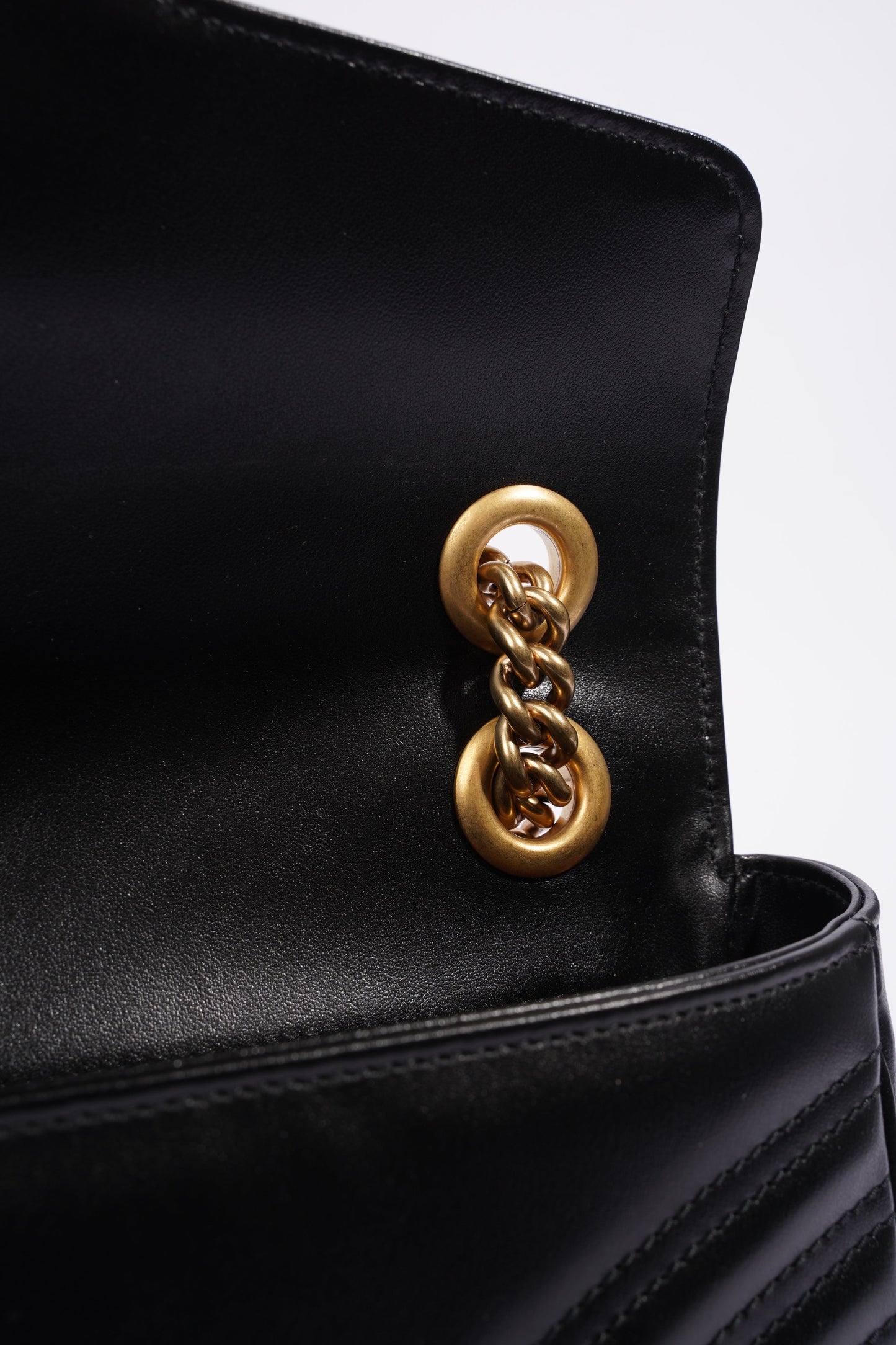 Gucci Marmont Flap Black Matelasse Leather Small