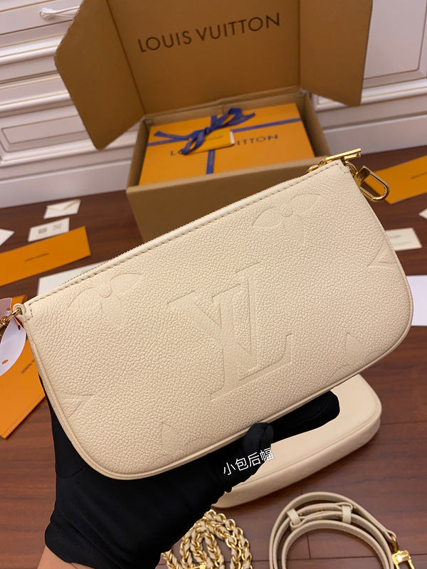 Alice Bags- Louis Vuittons  - 16291