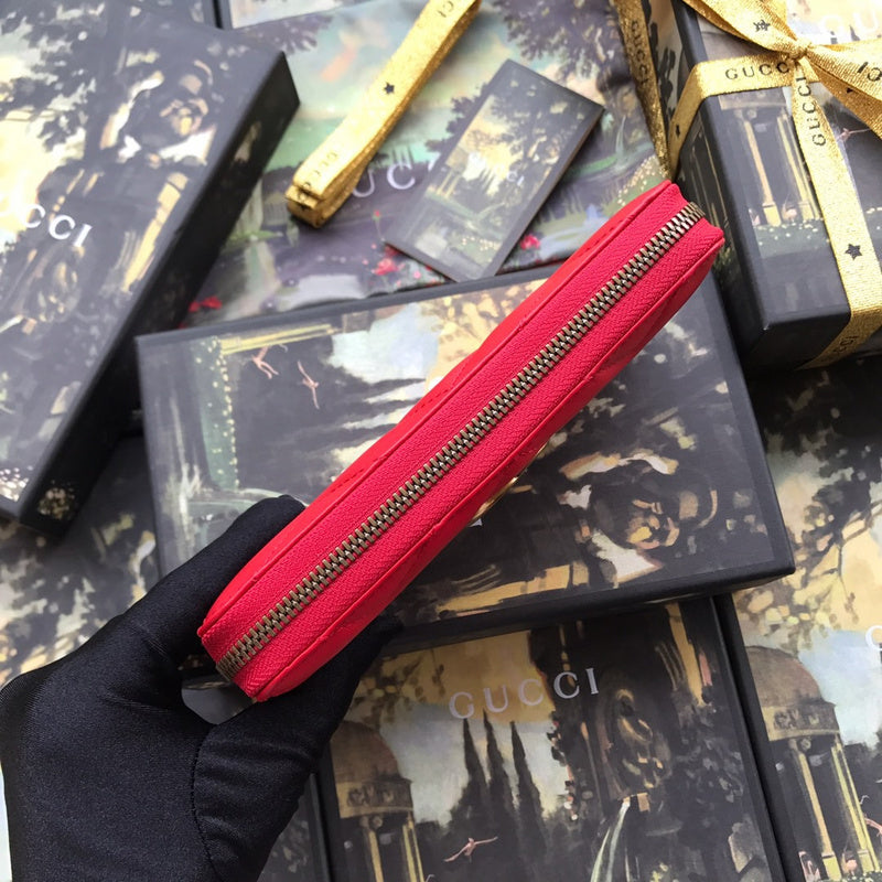 Gucci   Luxury Bags  939