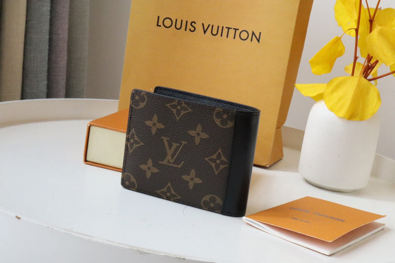Alice Bags- Louis Vuittons  - 16364