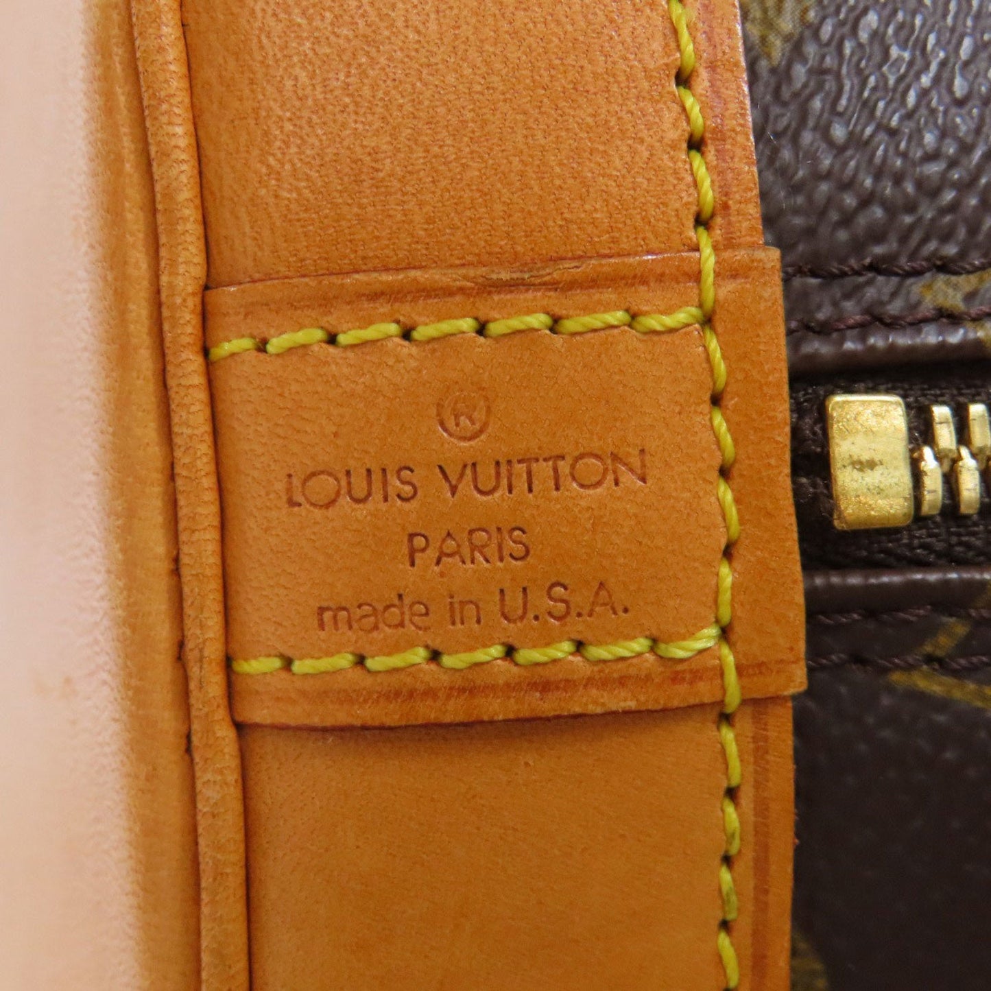 Louis Vuitton    Handbag