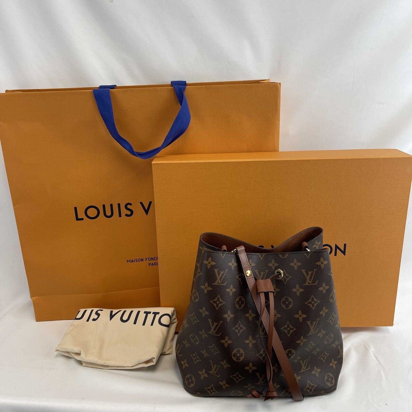 LOUIS VUITTON - Neonoe MM Monogram Brown Canvas Shoulder Bag FULL KIT