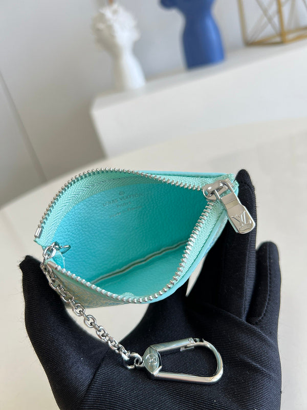 Alice Bags- Louis Vuittons  - 16411